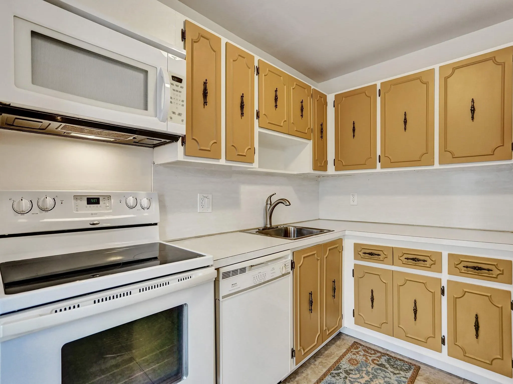 2901 S Palm Aire Dr, #507