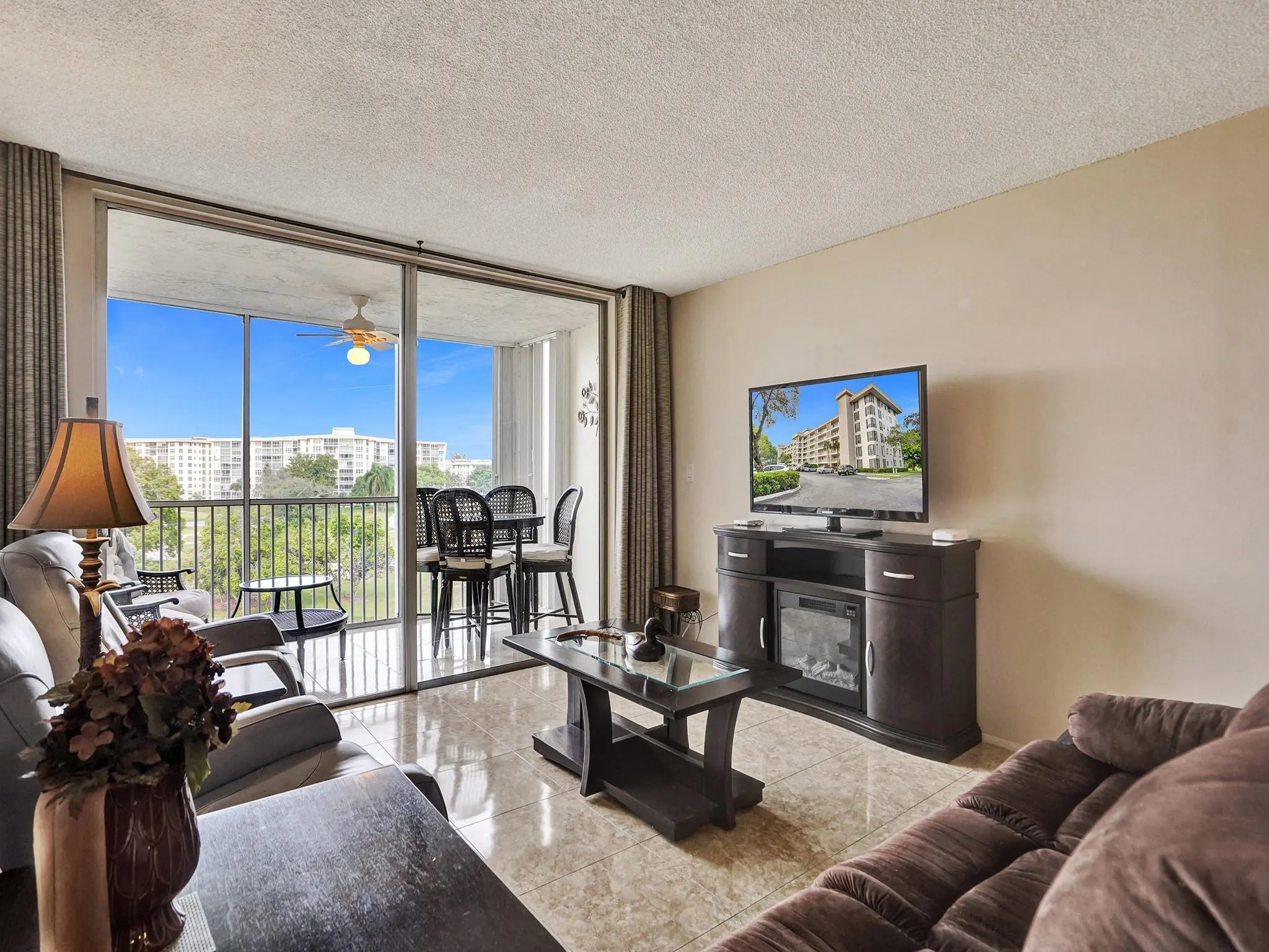 2901 S Palm Aire Dr, #507