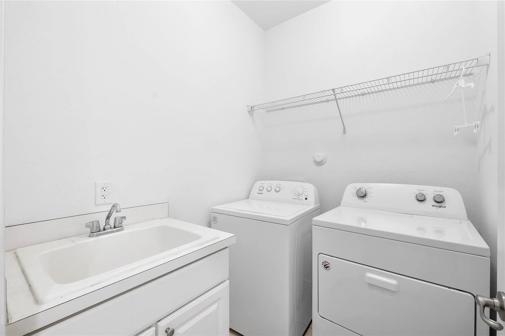 168 SW 6th Ct
