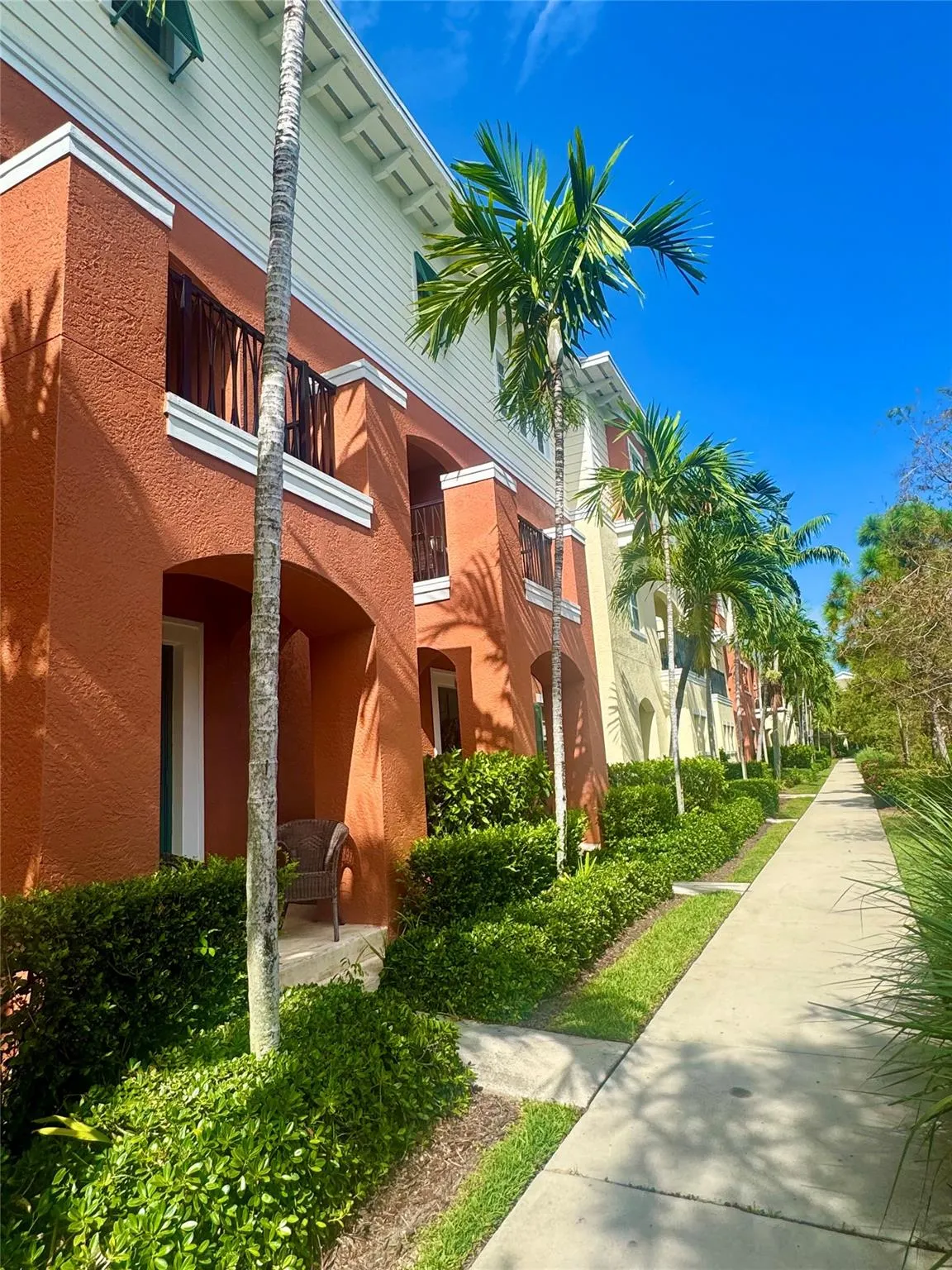 168 SW 6th Ct