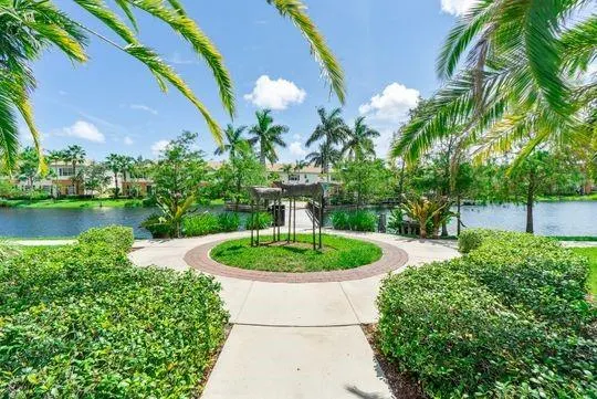 168 SW 6th Ct