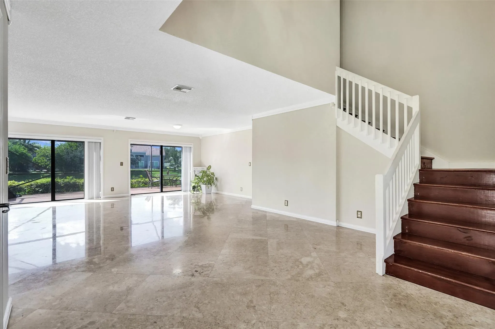6430 NW 58th Ter