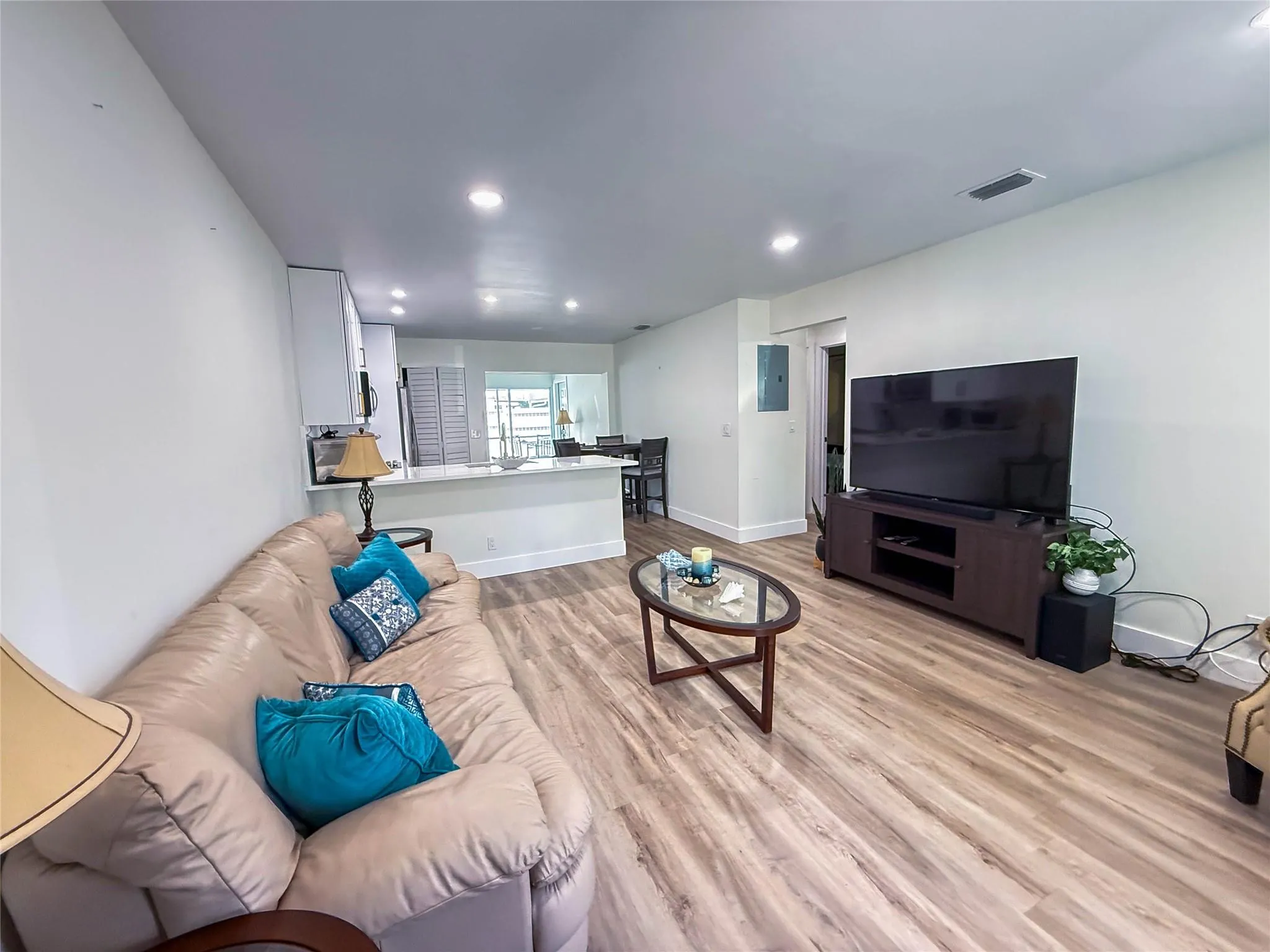1115 Stillwater Dr