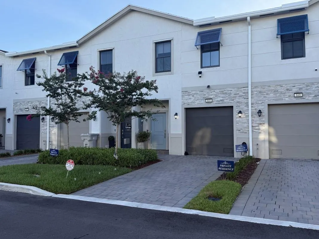 845 NW 3rd Way