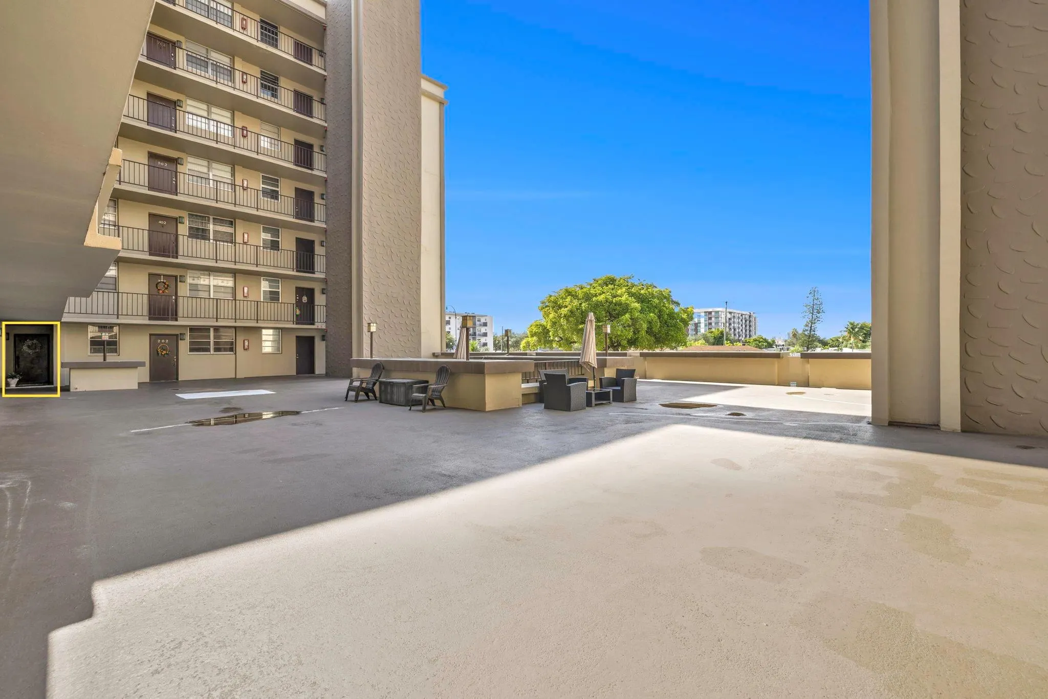 1811 Jefferson St, #203