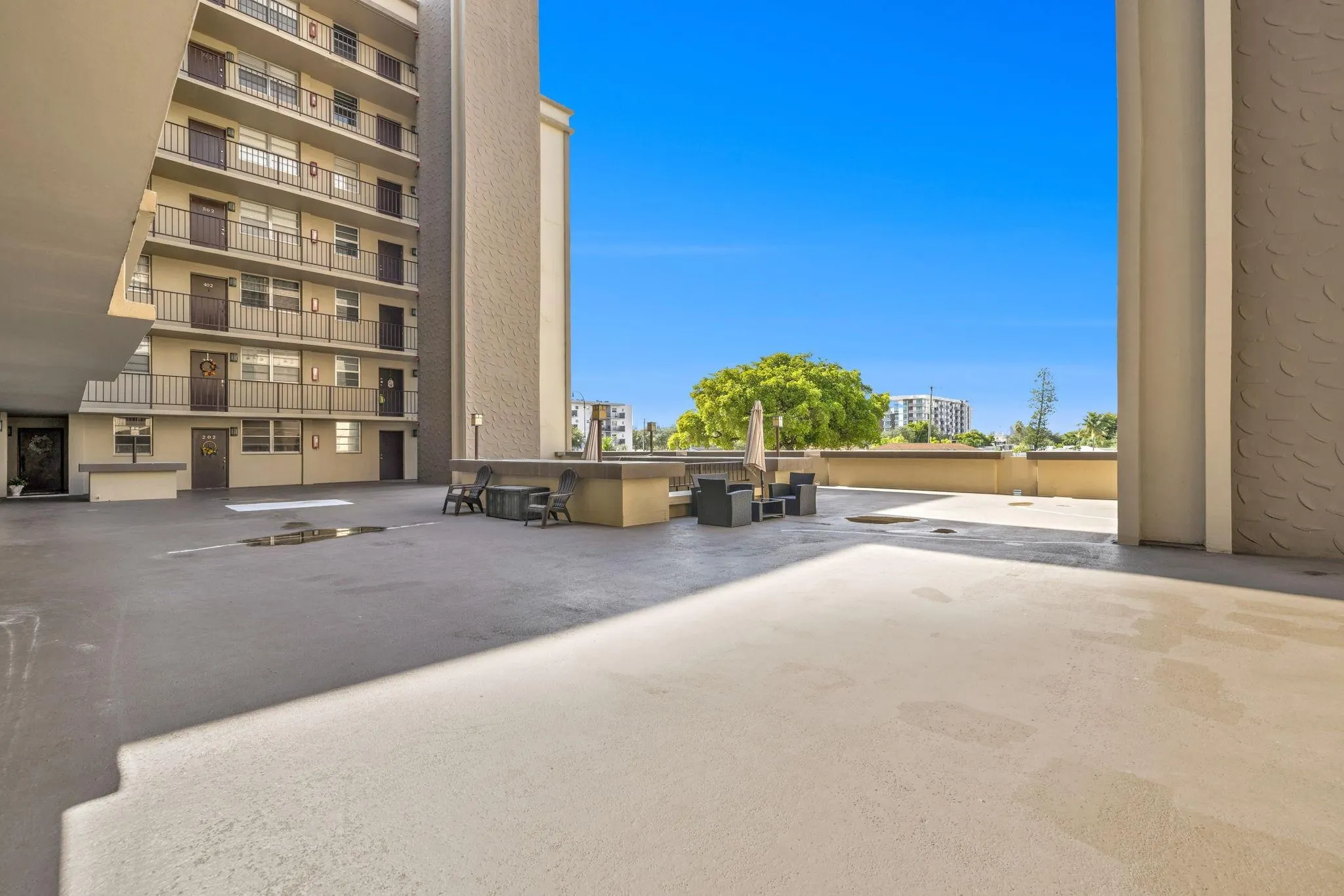 1811 Jefferson St, #203