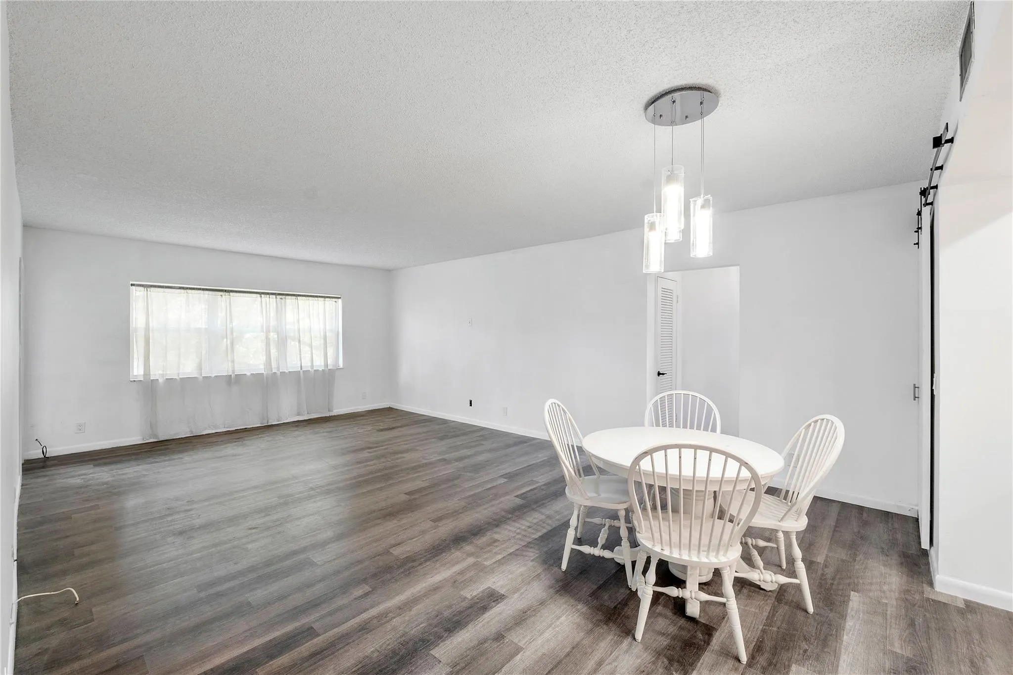6751 Cypress Rd, #204