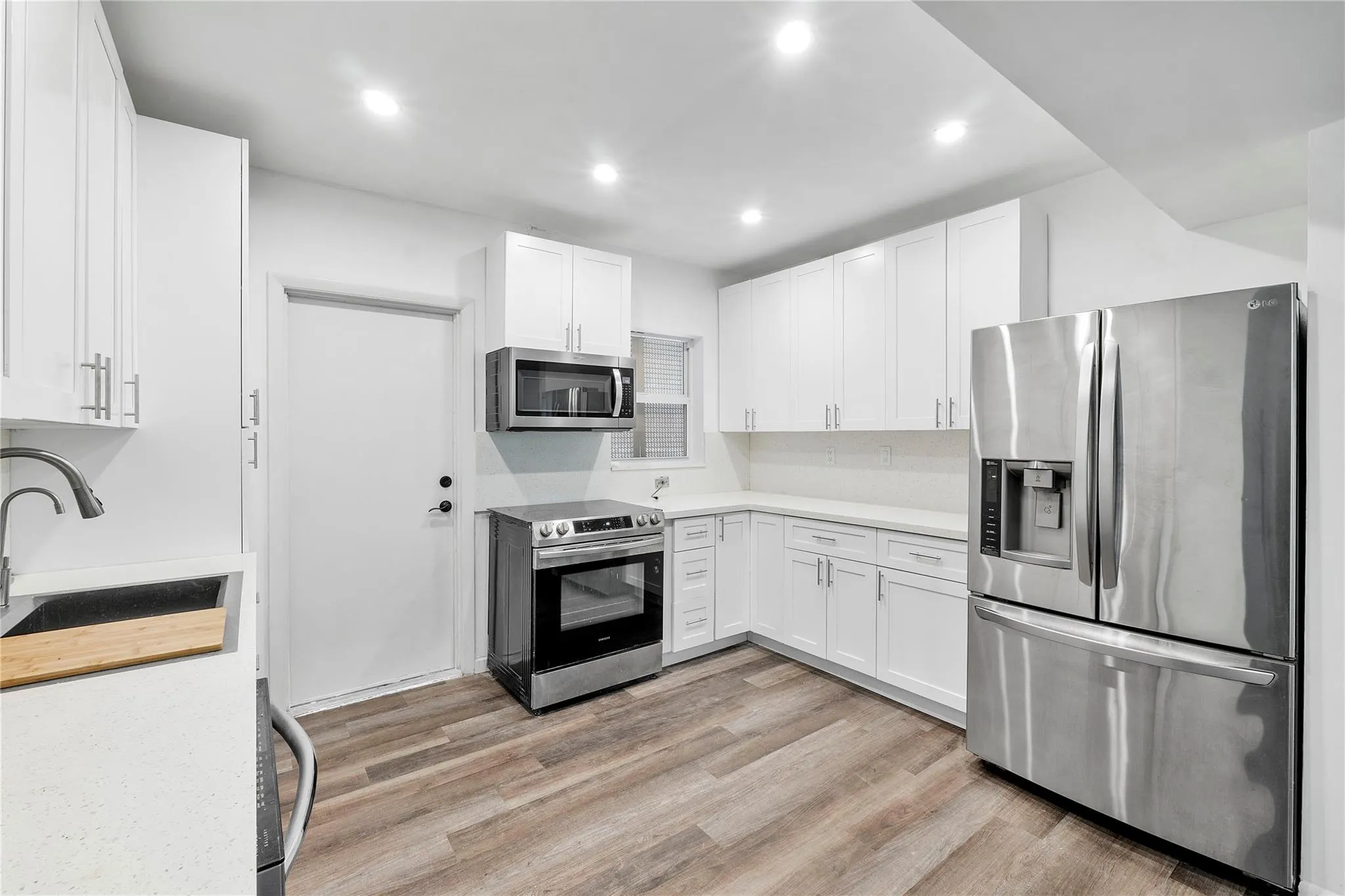 6751 Cypress Rd, #204