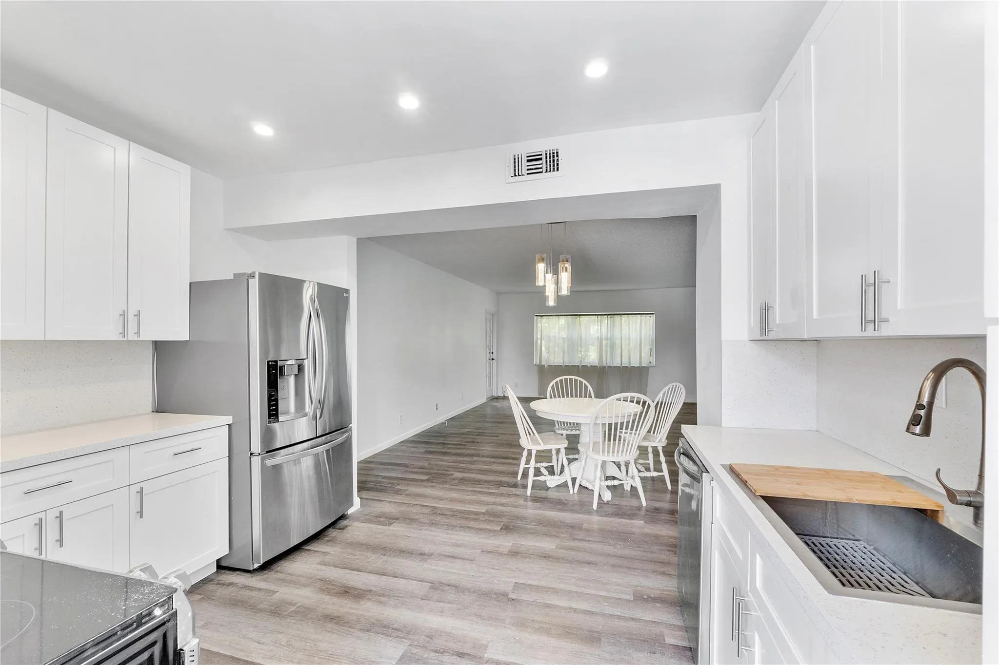 6751 Cypress Rd, #204