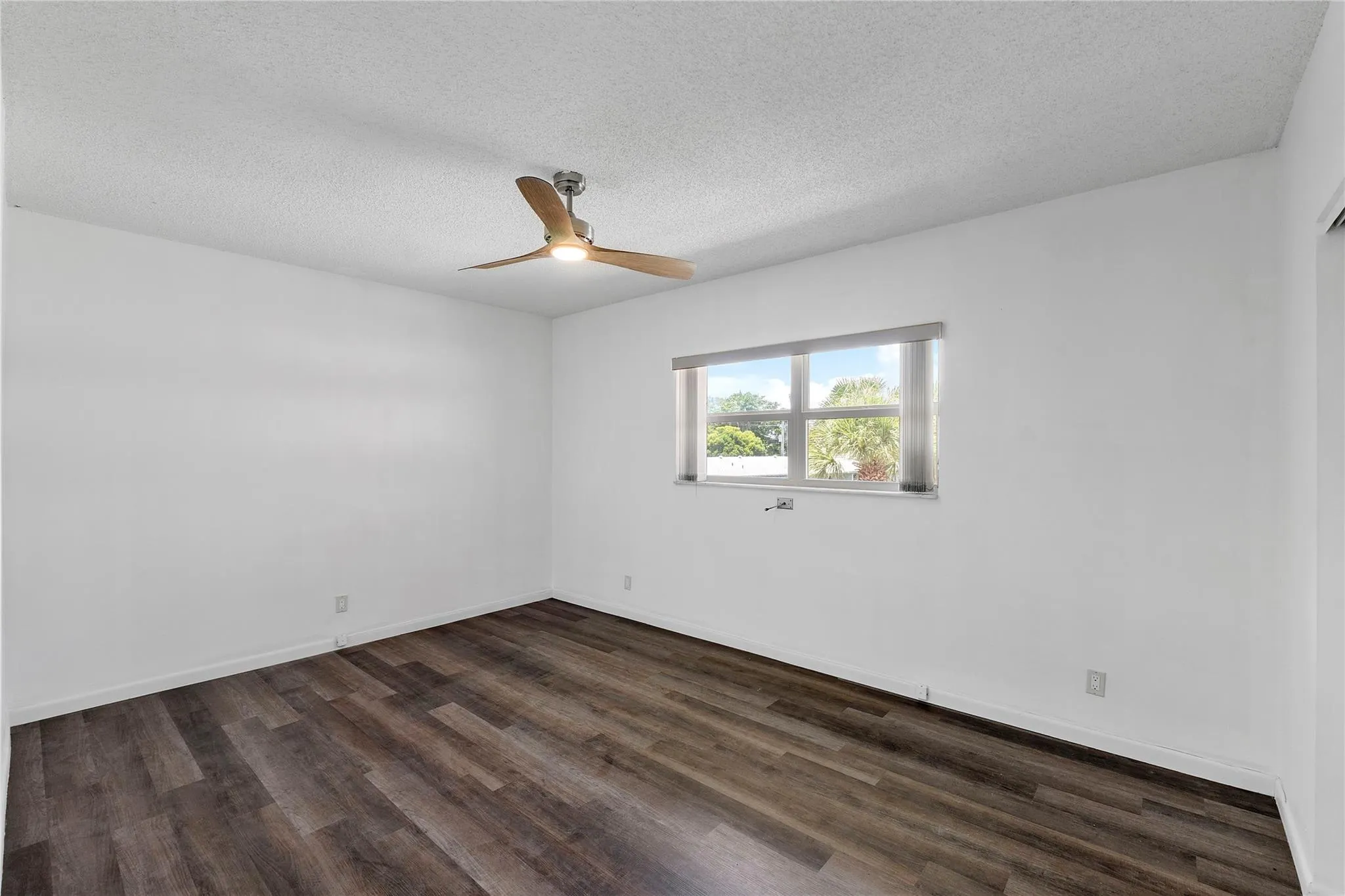 6751 Cypress Rd, #204