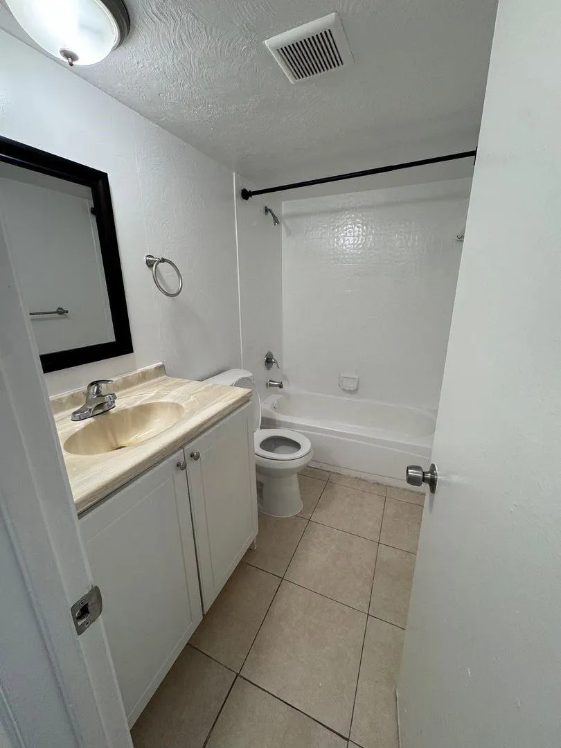 6001 NW 7th St, #12