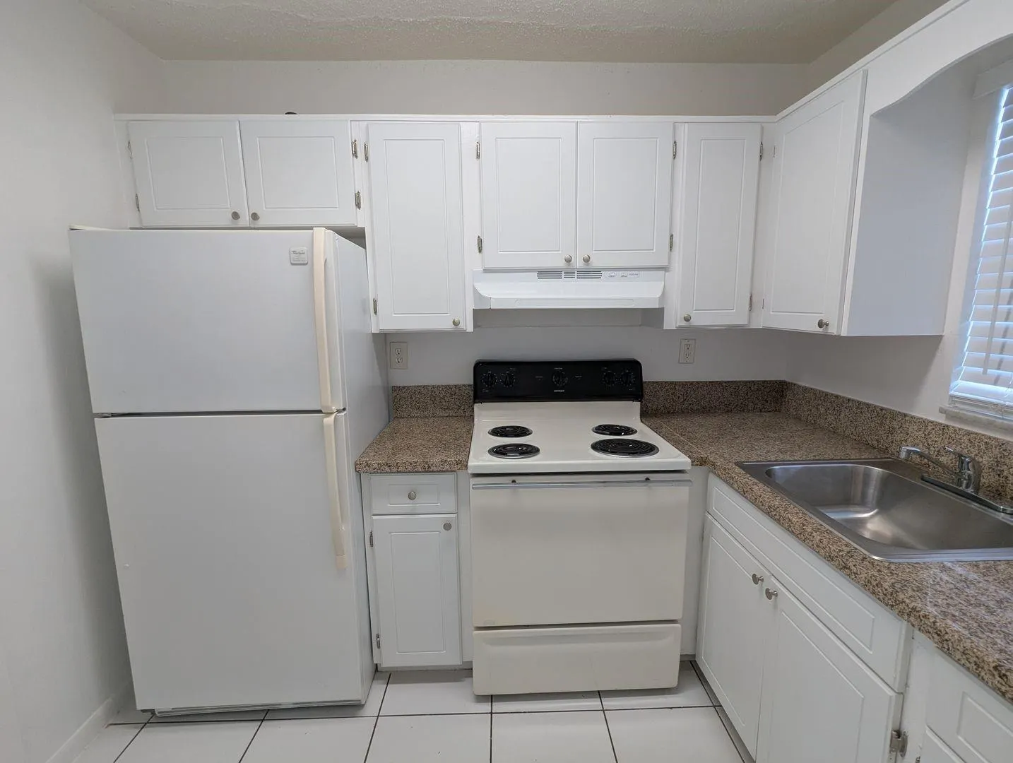 5831 SW 36th Ct, #205