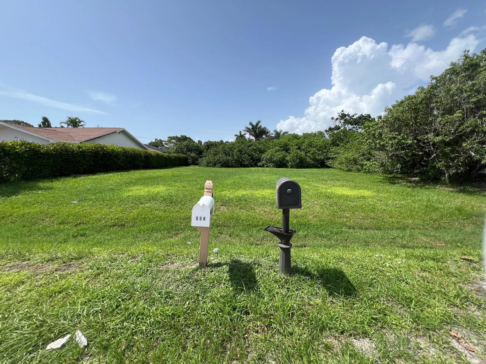 553 N 100th Ave