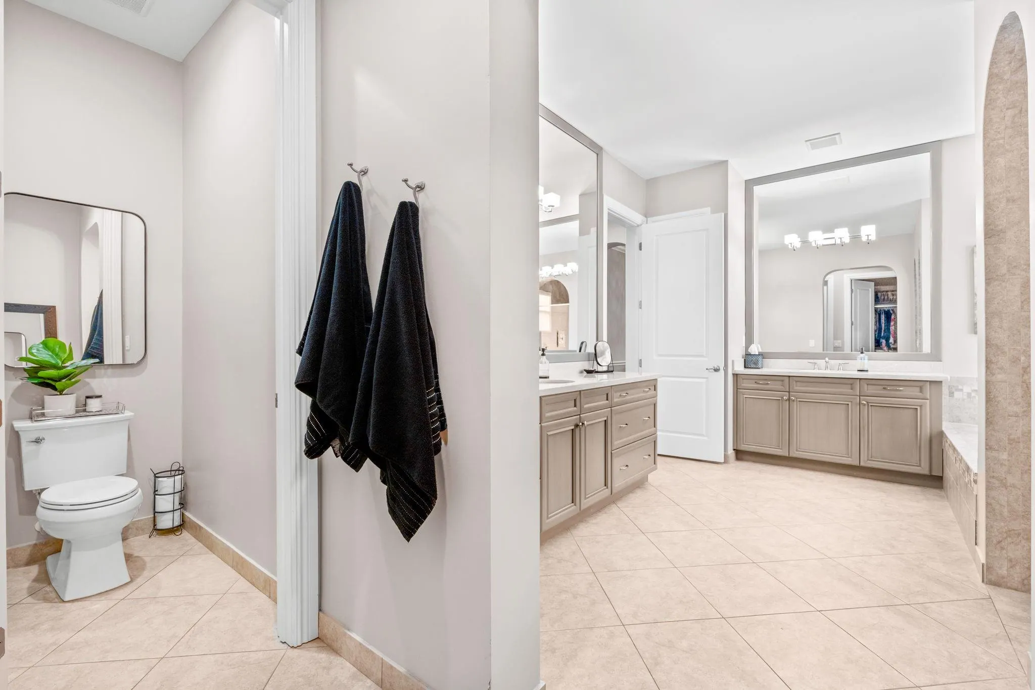 11215 E Watercrest Circle