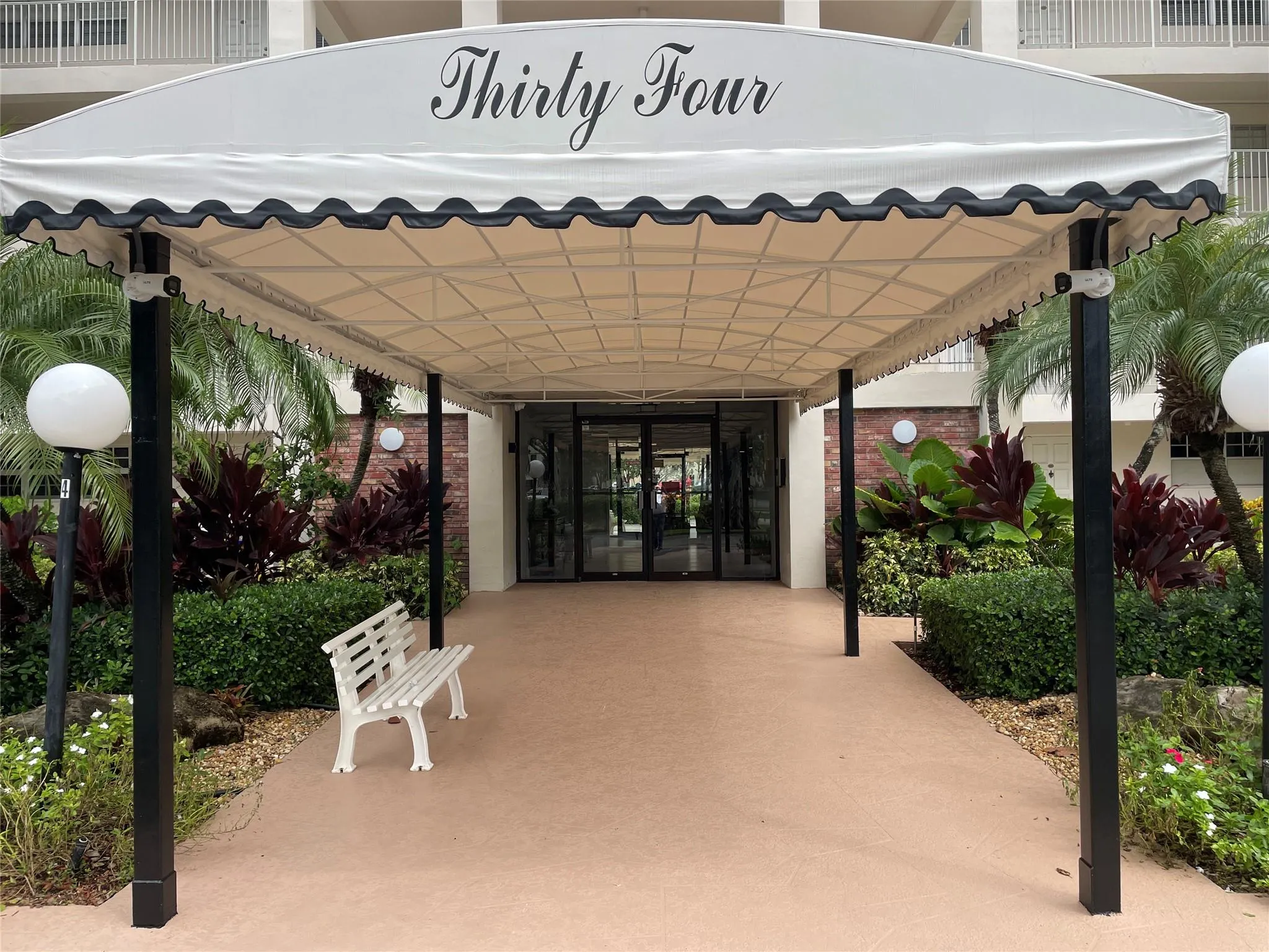3051 S Palm Aire Dr, #204