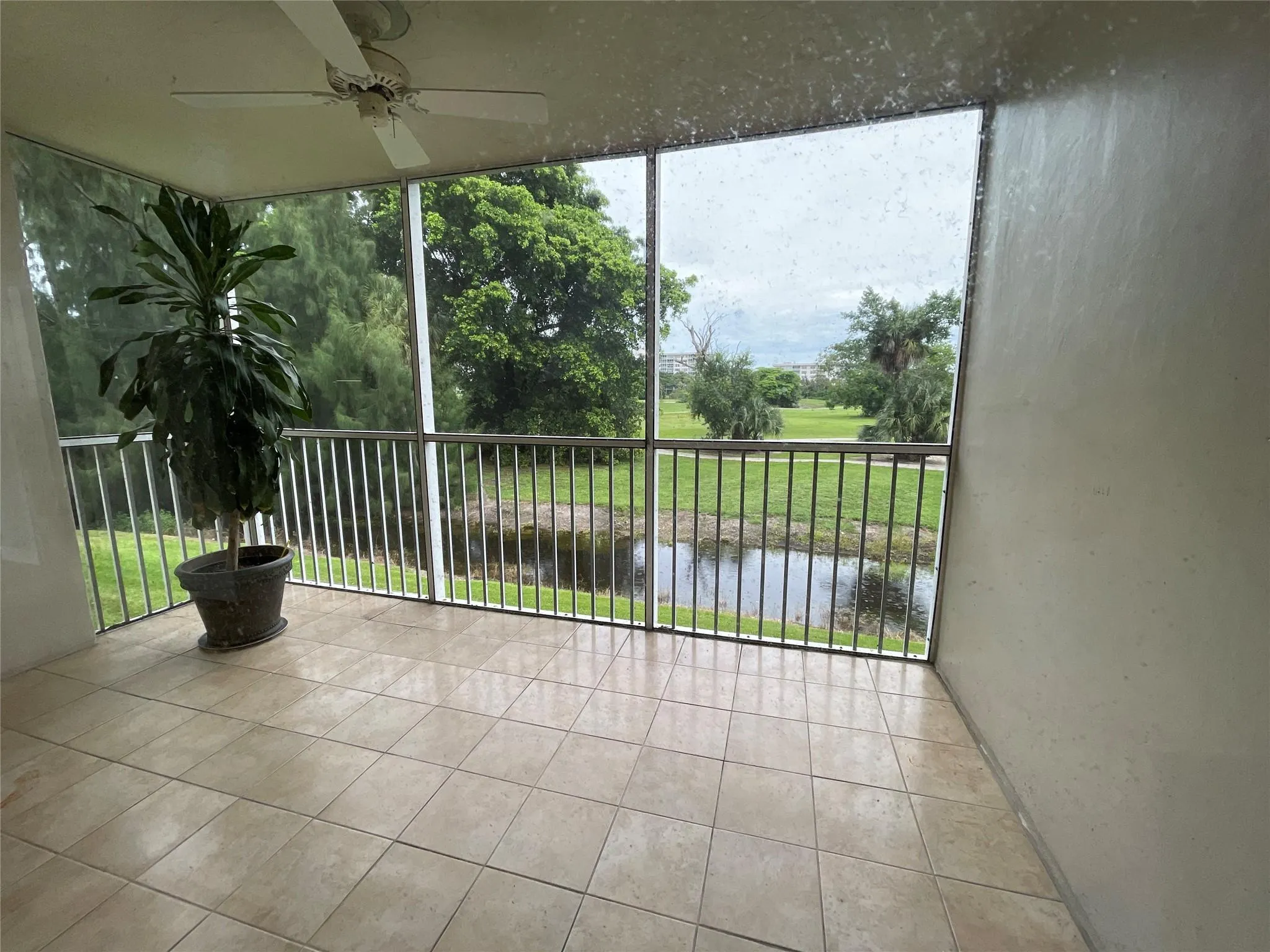 3051 S Palm Aire Dr, #204