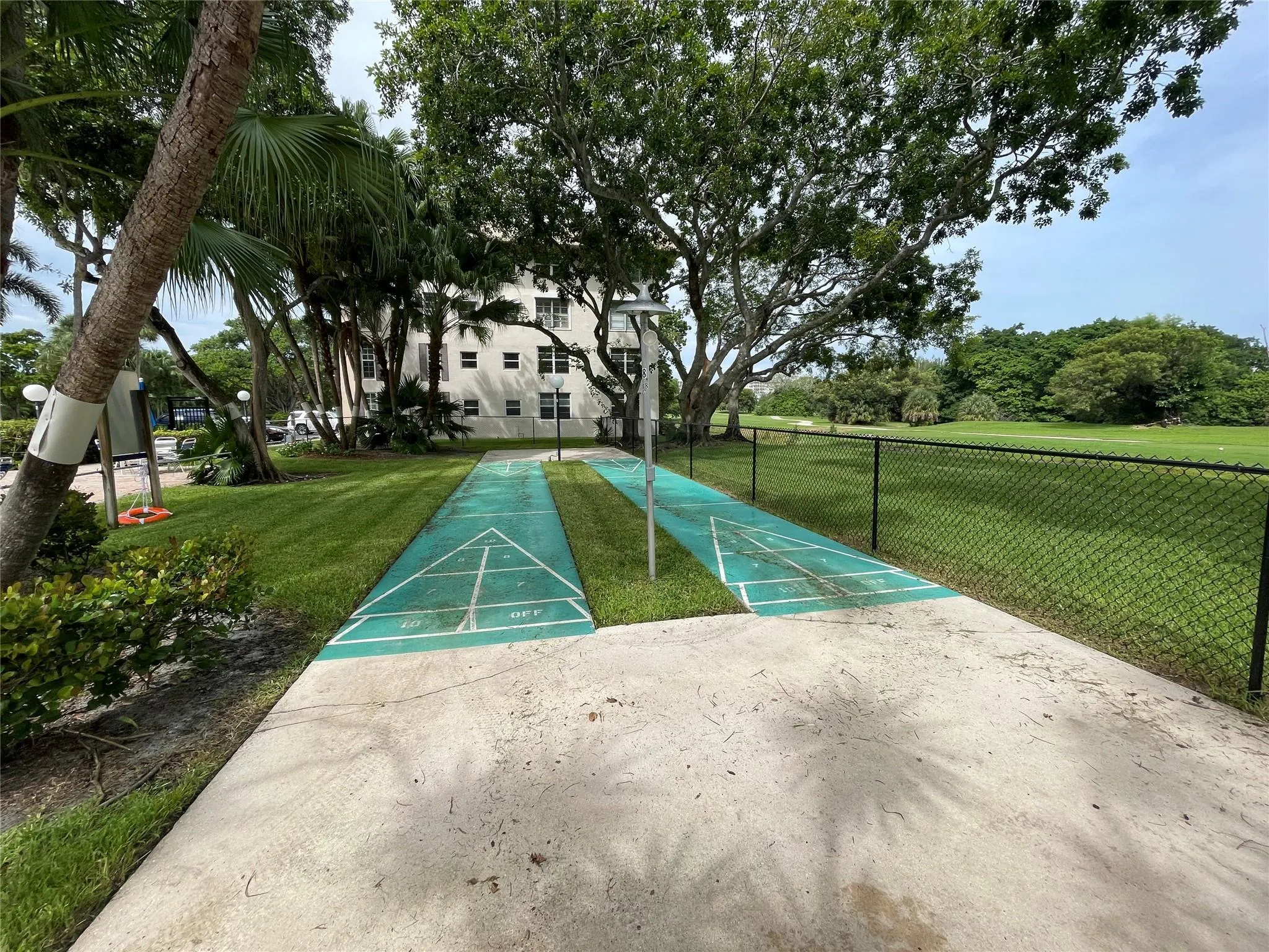 3051 S Palm Aire Dr, #204