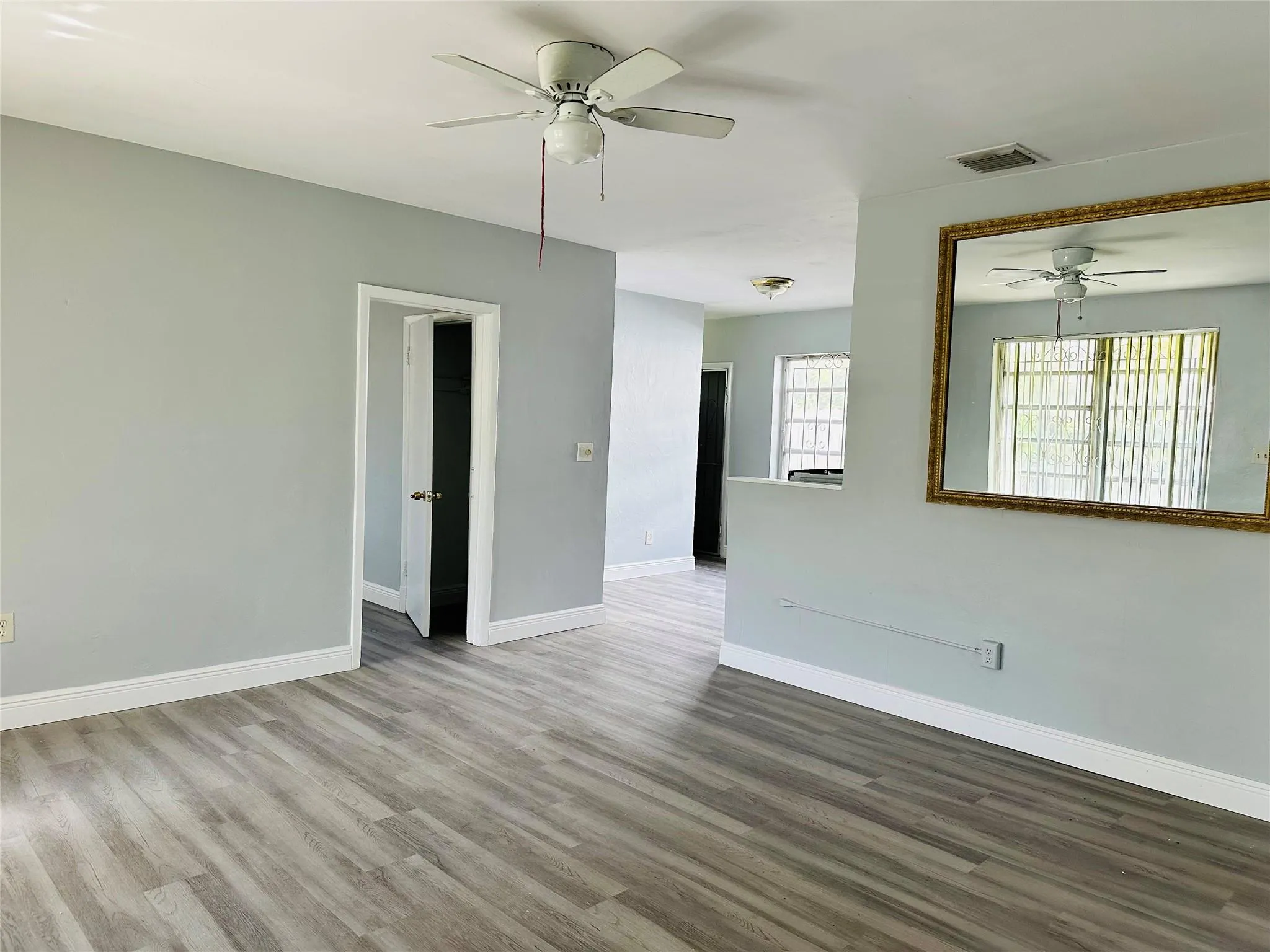 2720 NW 60th St