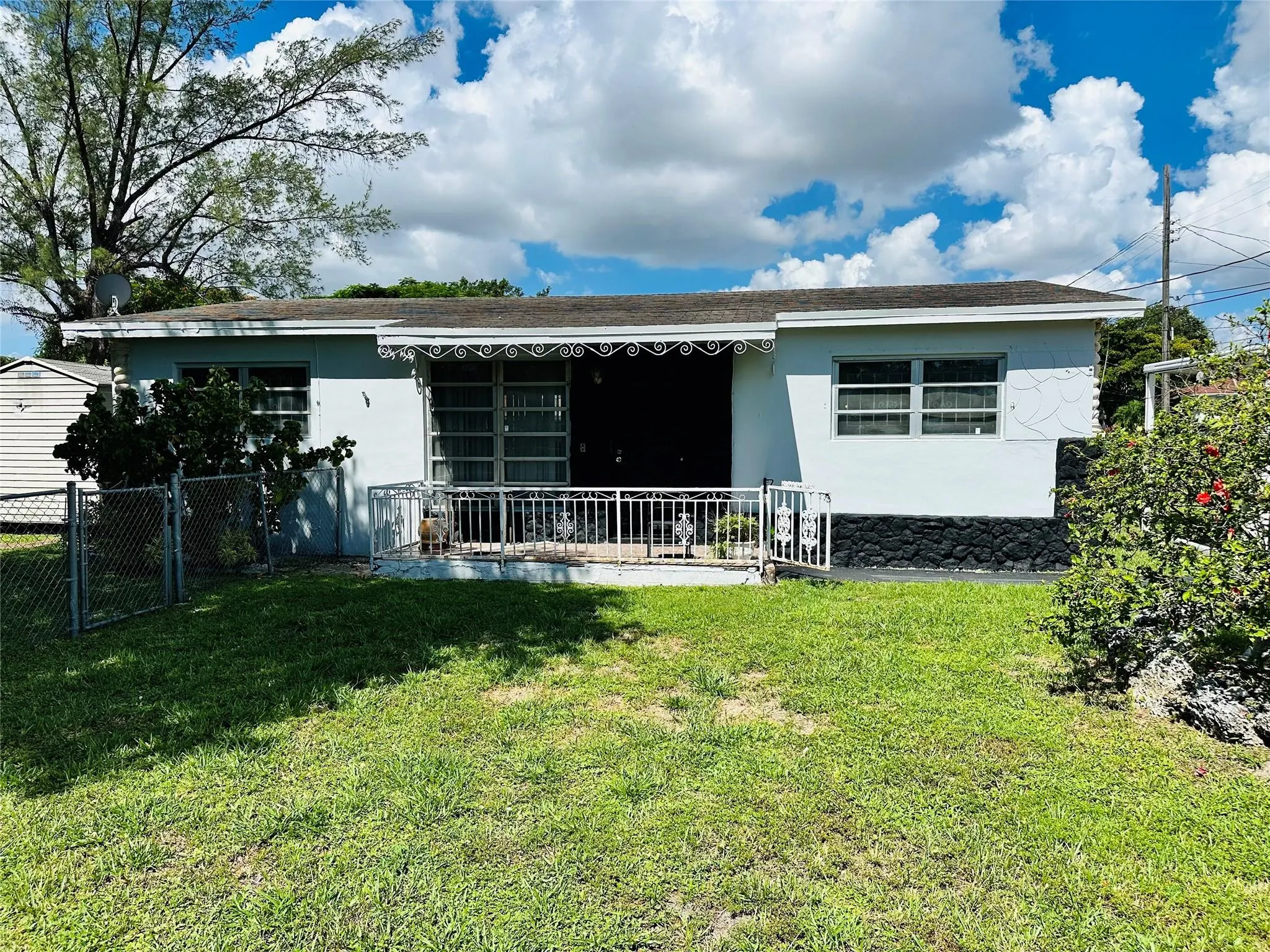 2720 NW 60th St