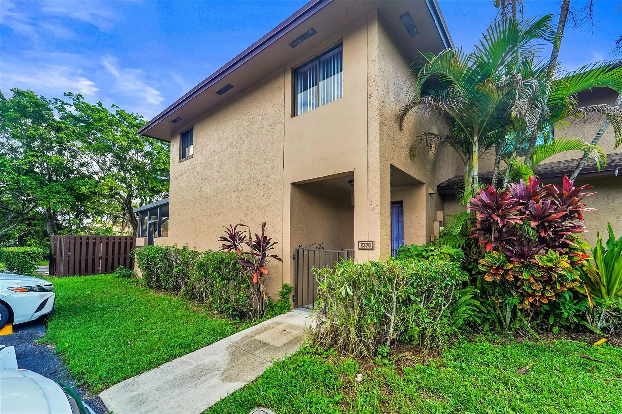 2376 NW 36th Ave