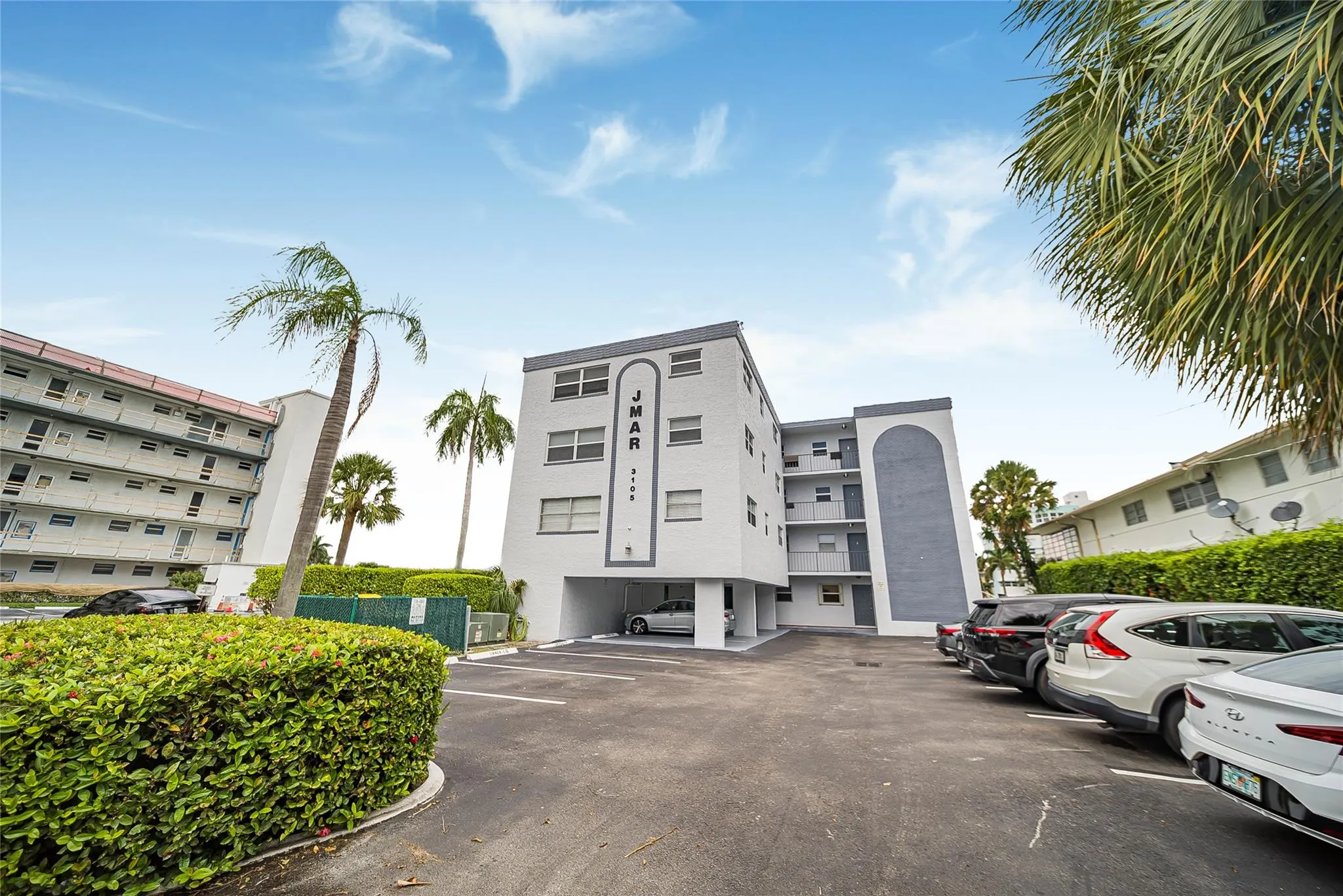 3105 NE 28th St, #2B