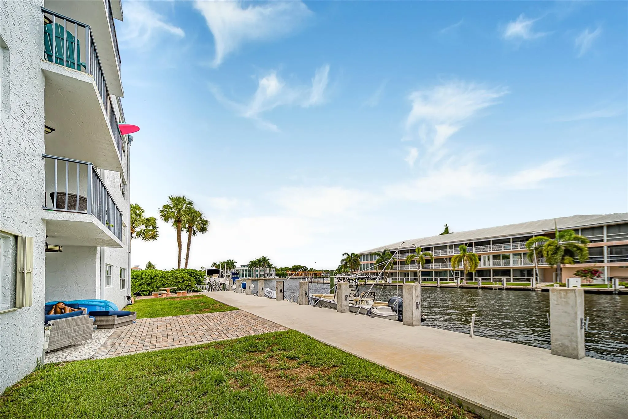 3105 NE 28th St, #2B