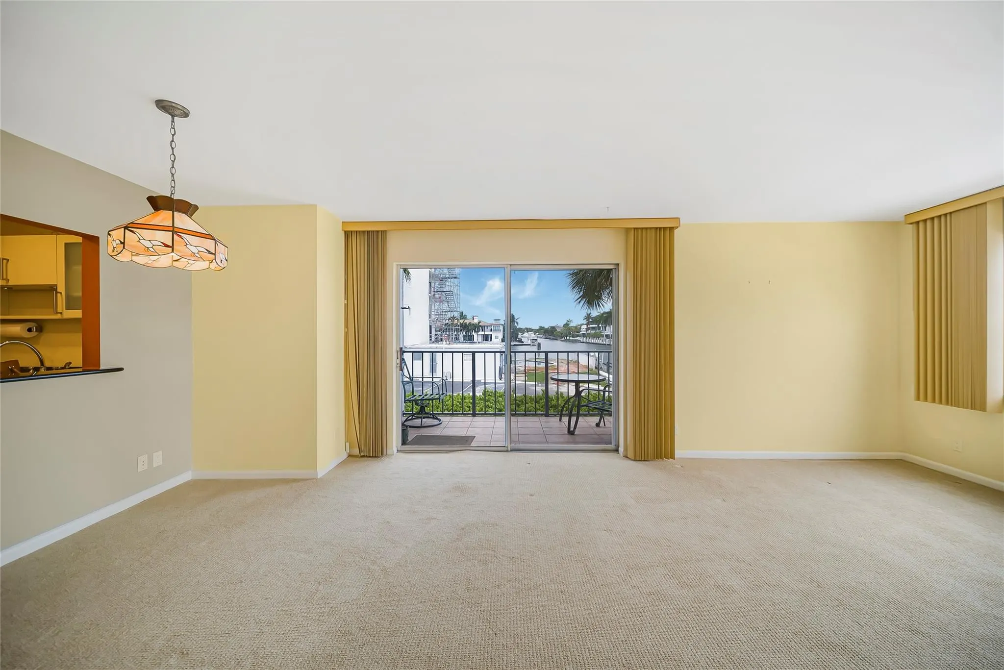 3105 NE 28th St, #2B