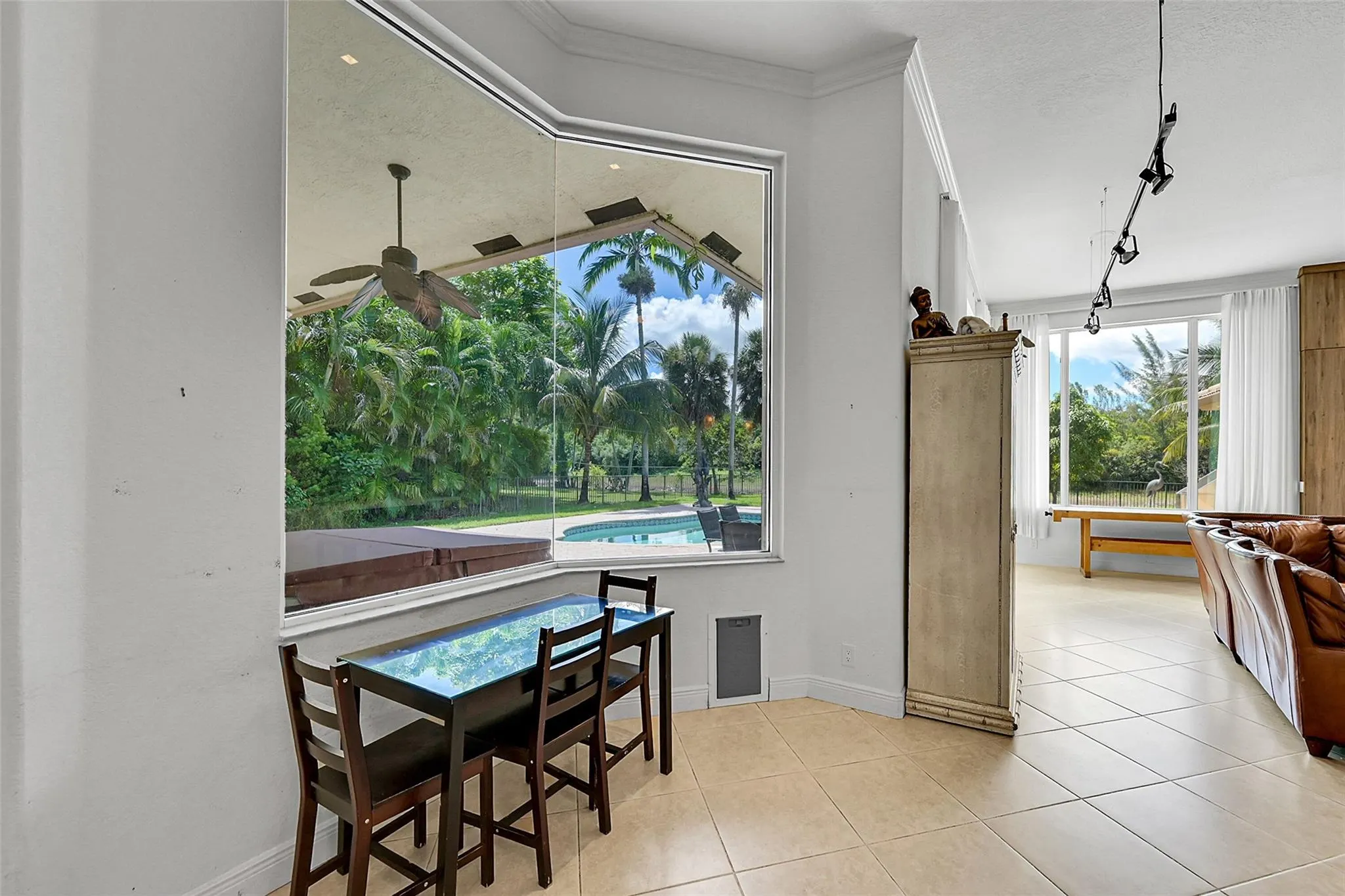 9350 NW 62nd Ct