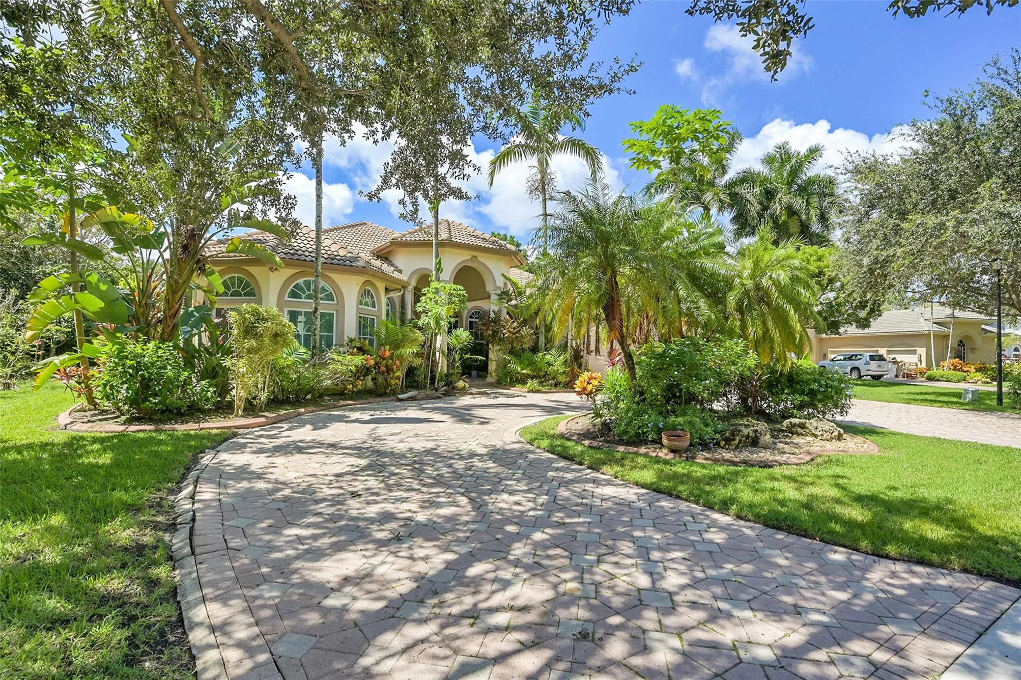 9350 NW 62nd Ct