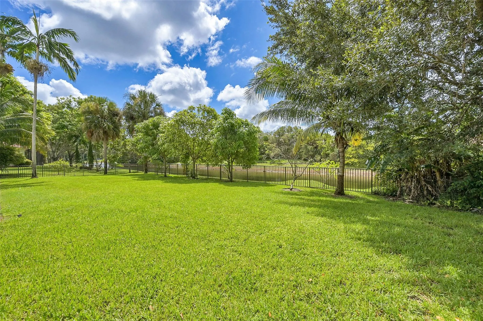 9350 NW 62nd Ct