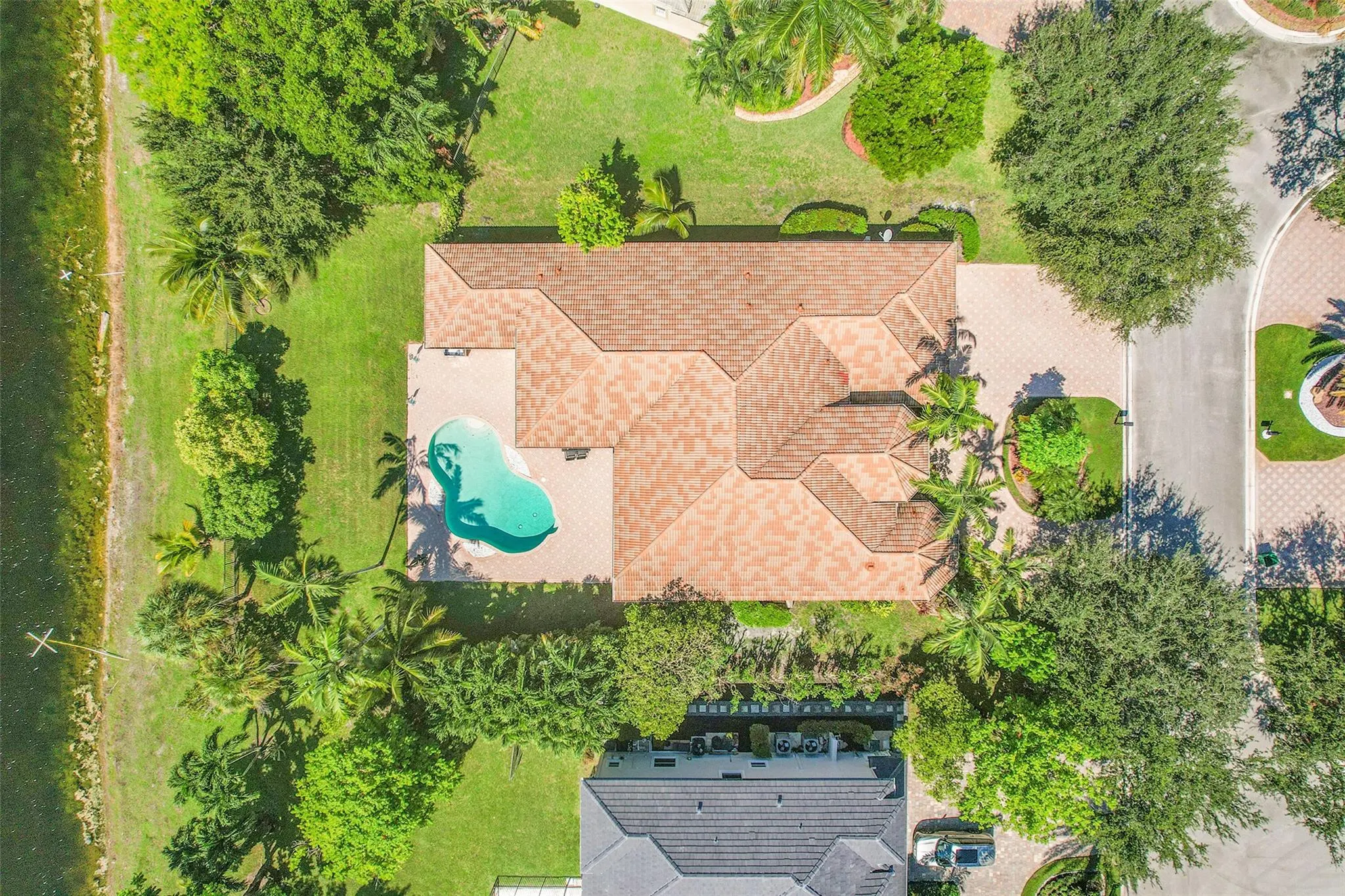 9350 NW 62nd Ct