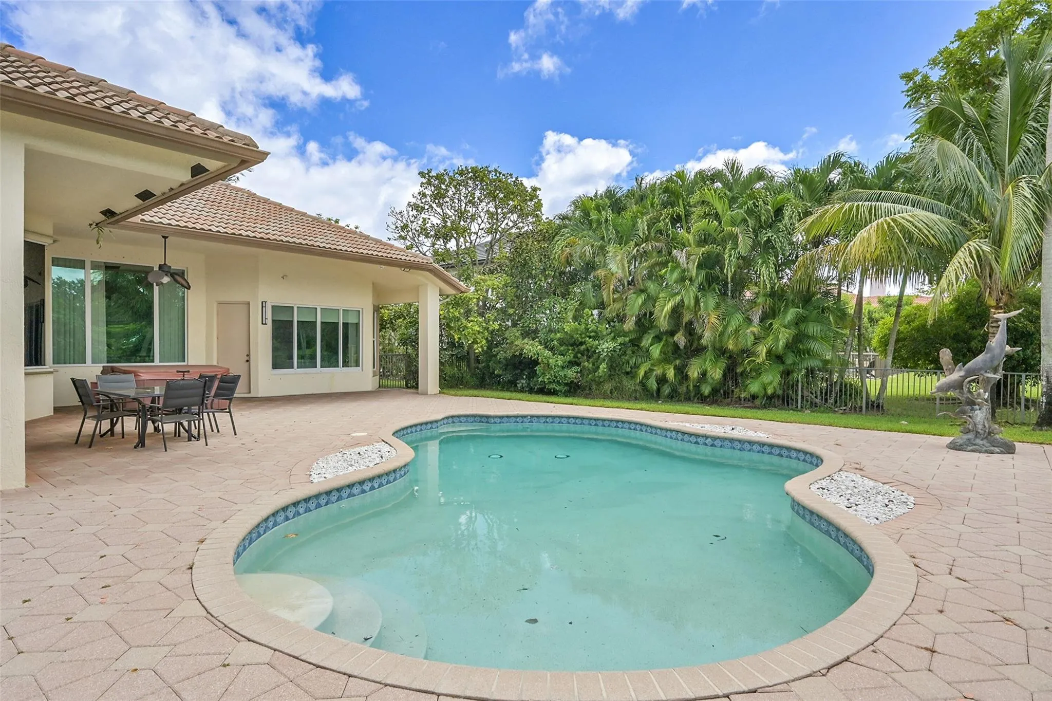 9350 NW 62nd Ct