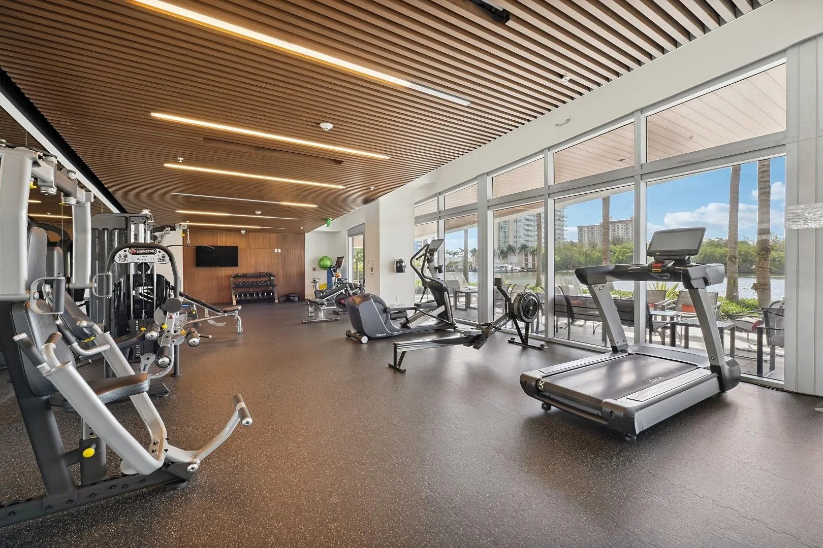 920 Intracoastal Dr, #801