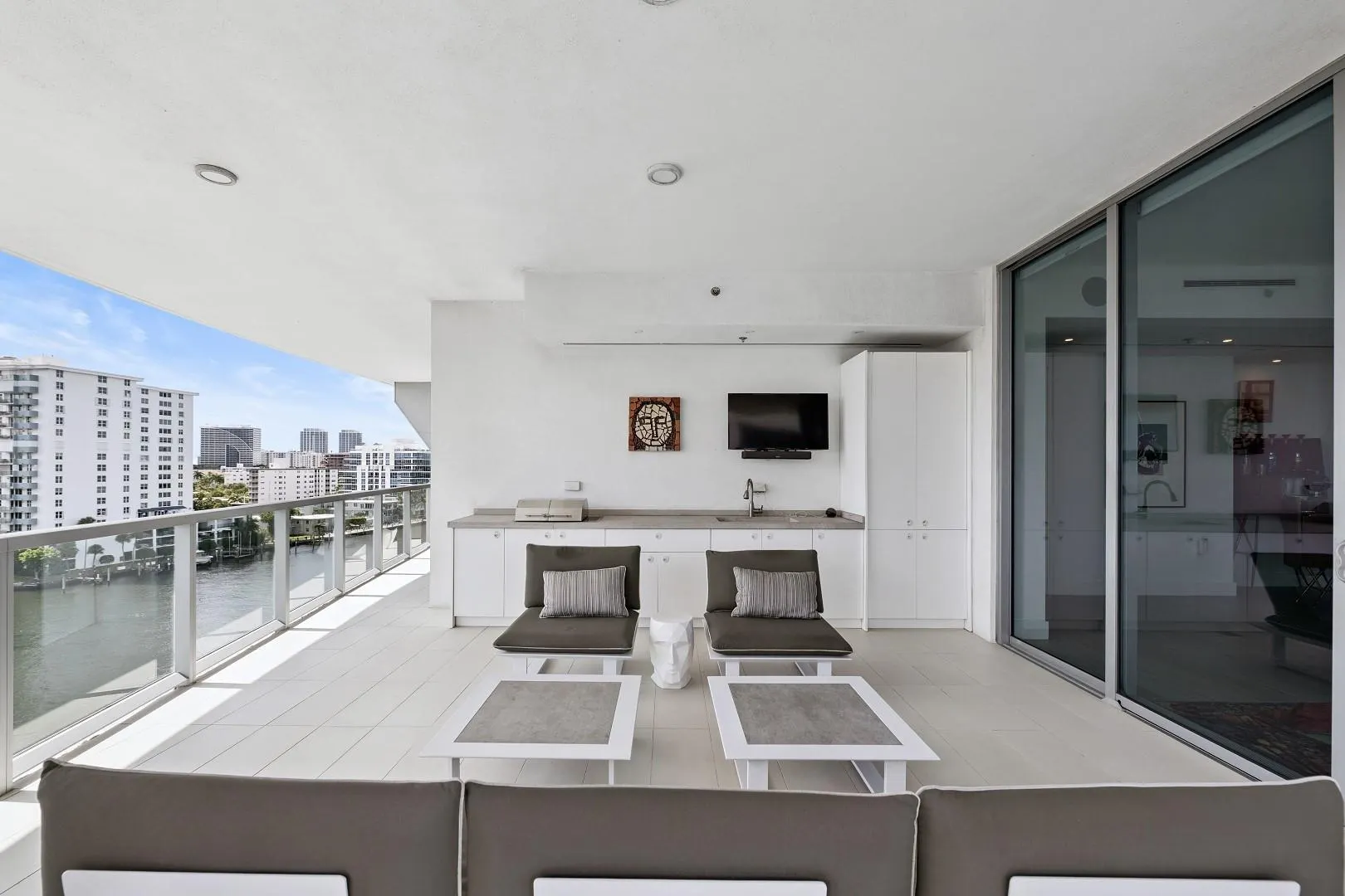 920 Intracoastal Dr, #801