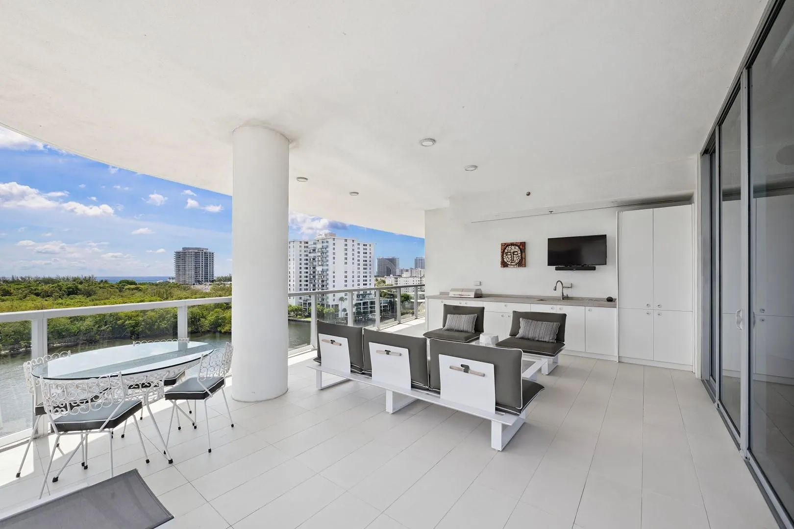 920 Intracoastal Dr, #801