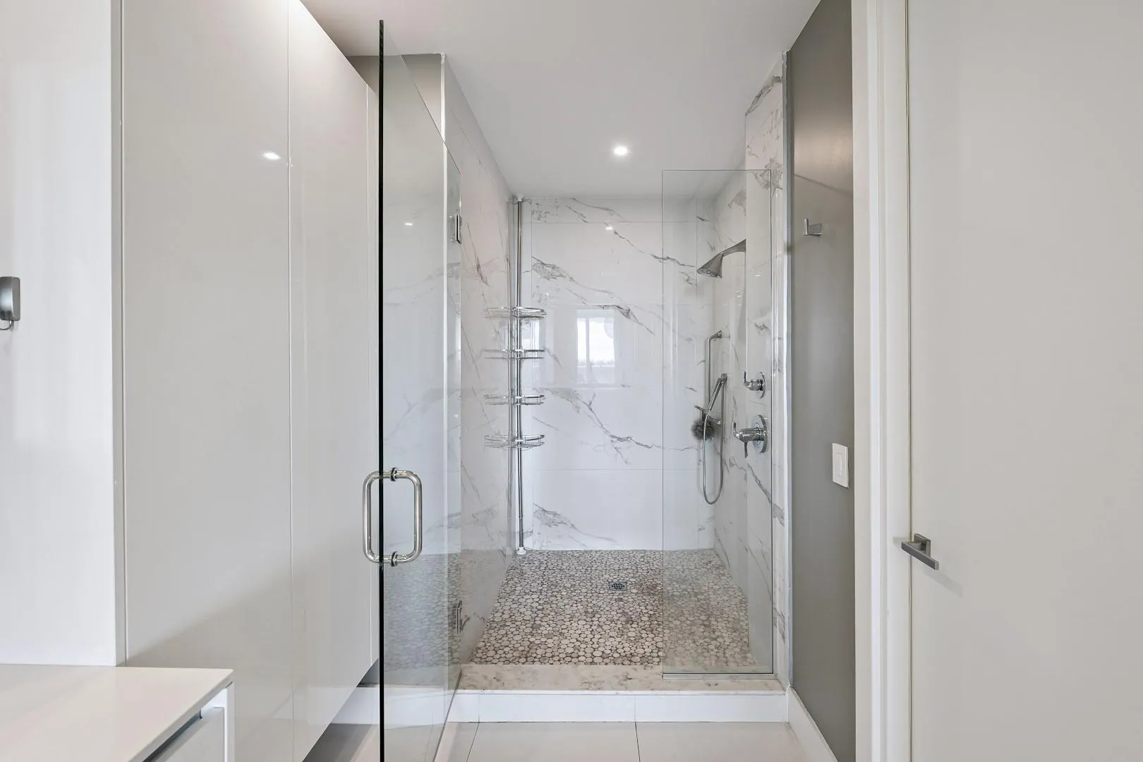 920 Intracoastal Dr, #801