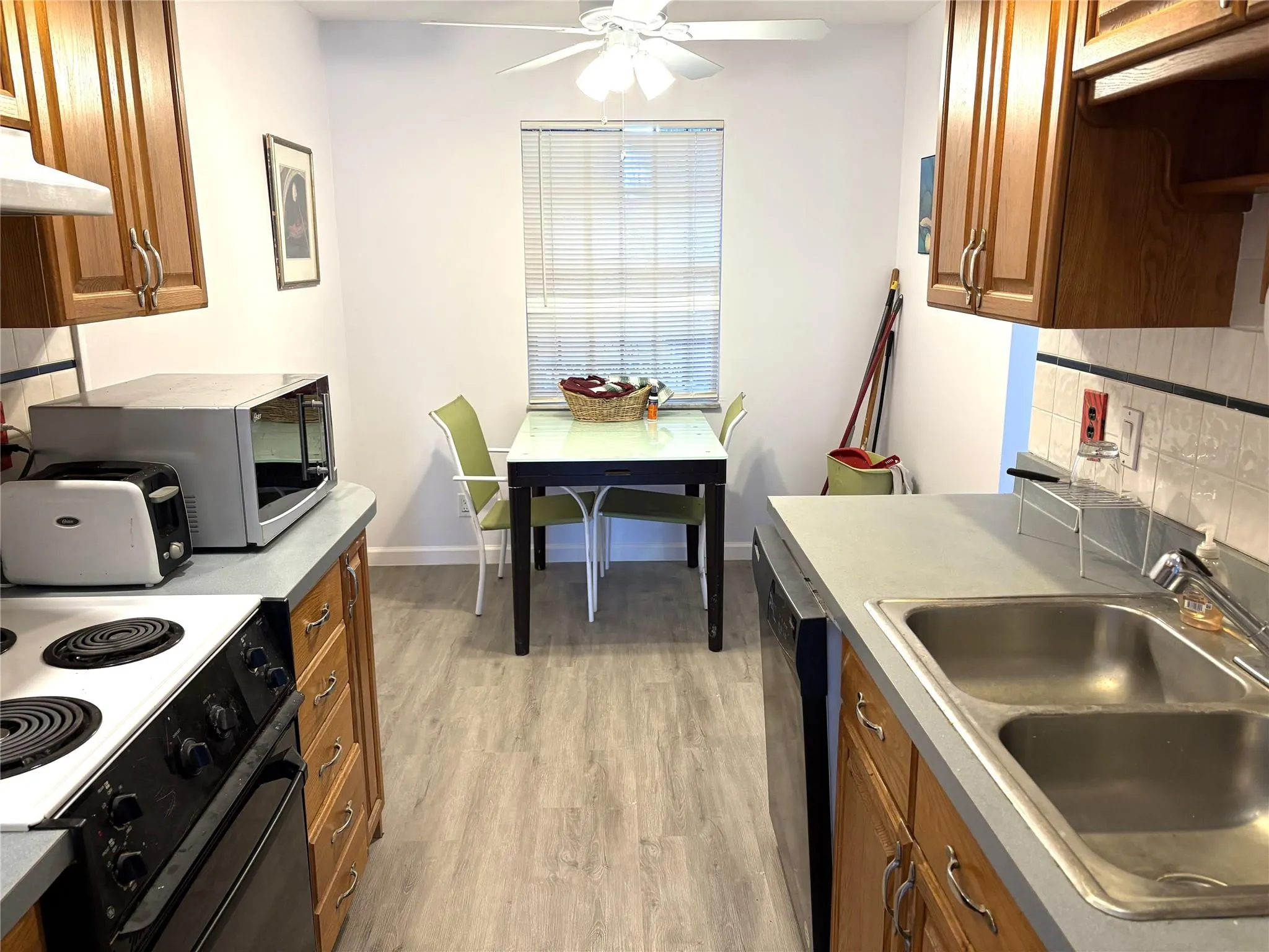 620 Tennis Club Dr, #305