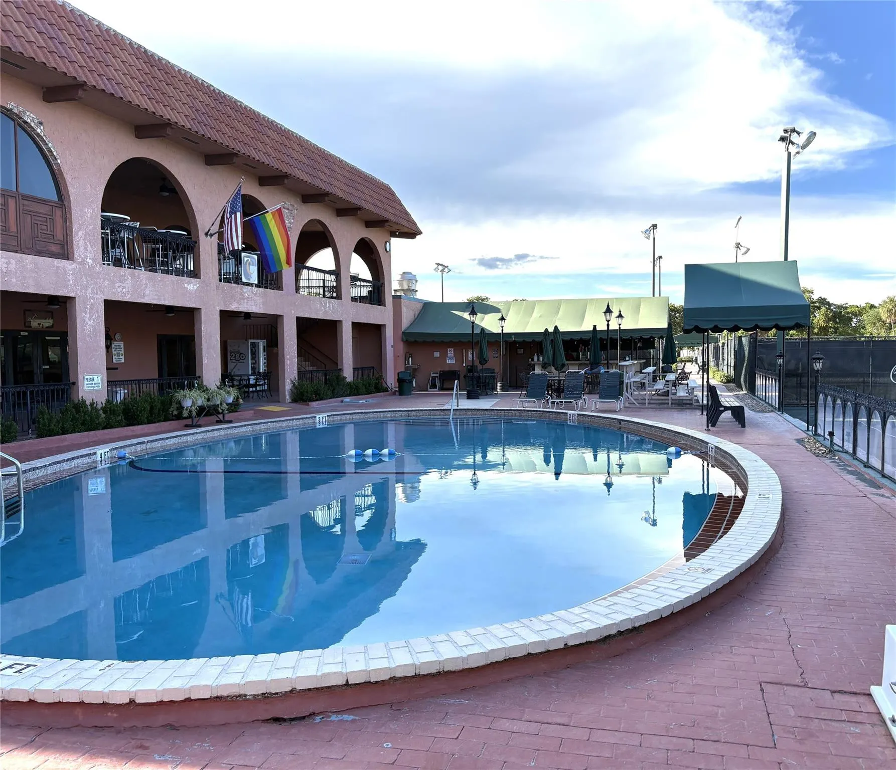 620 Tennis Club Dr, #305
