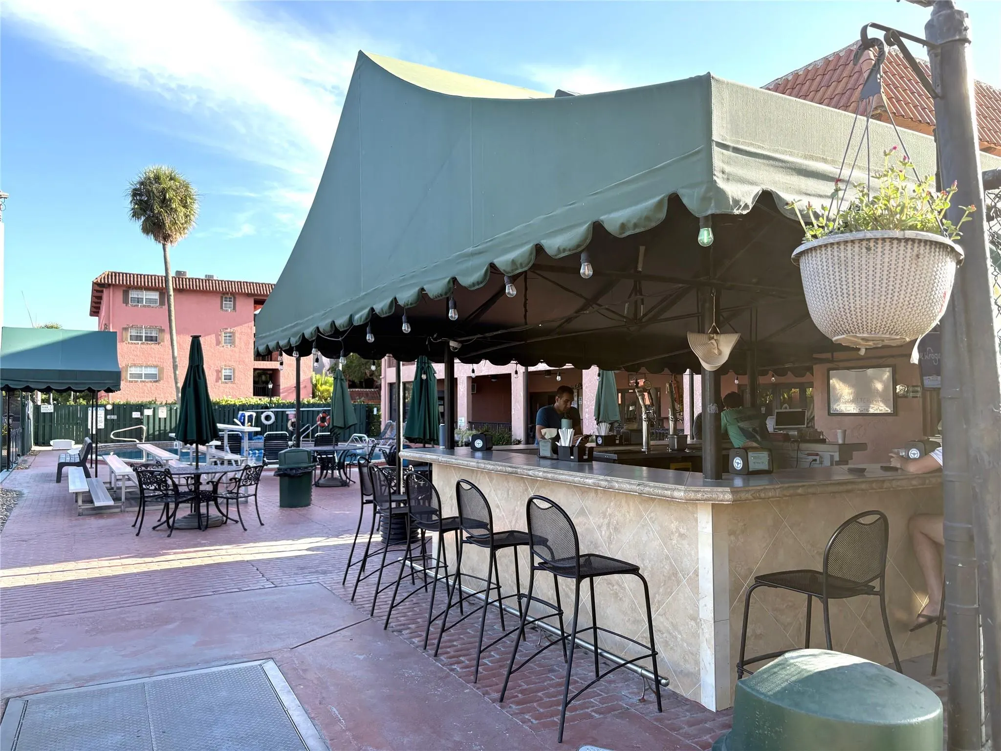 620 Tennis Club Dr, #305