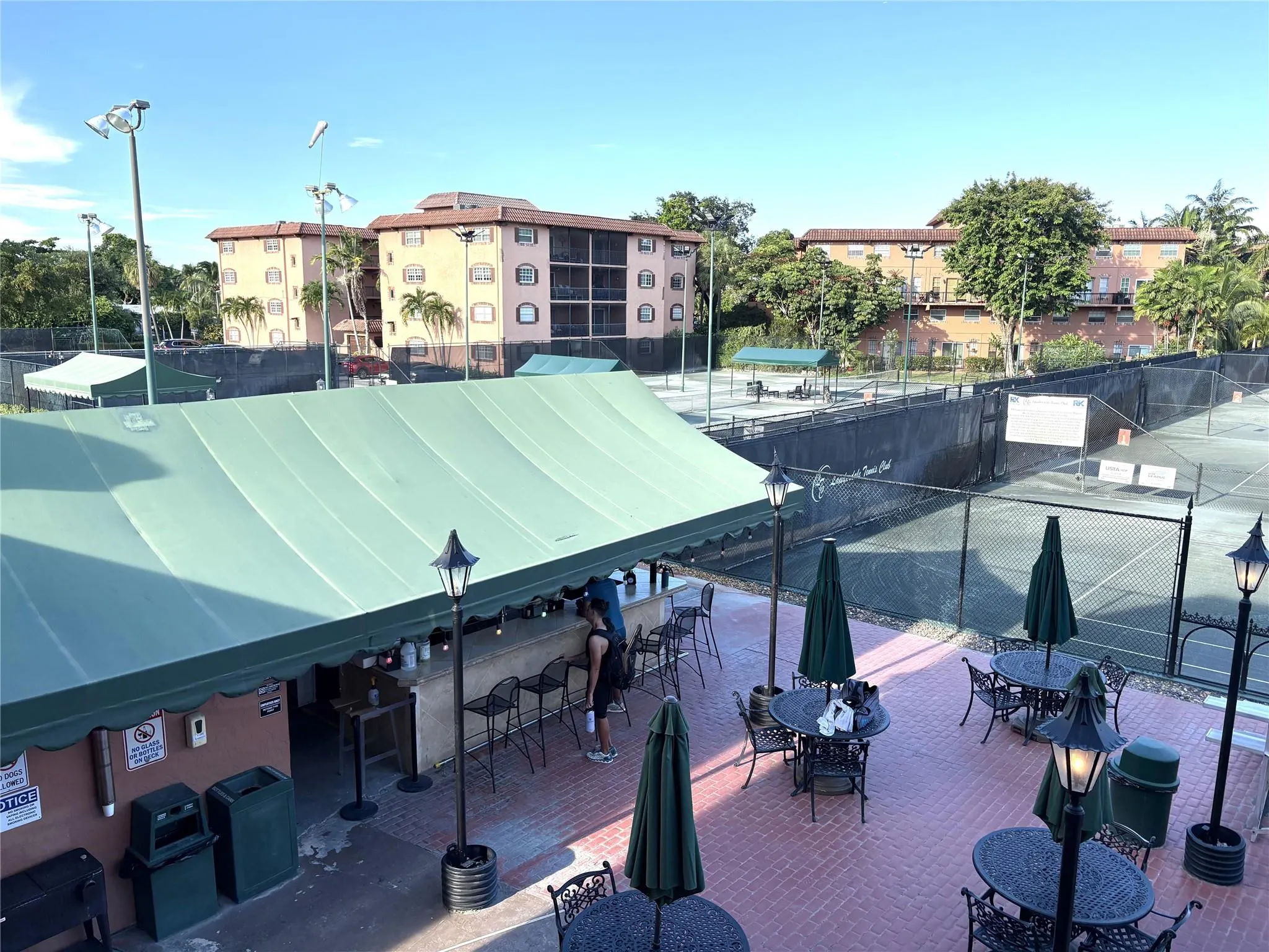 620 Tennis Club Dr, #305