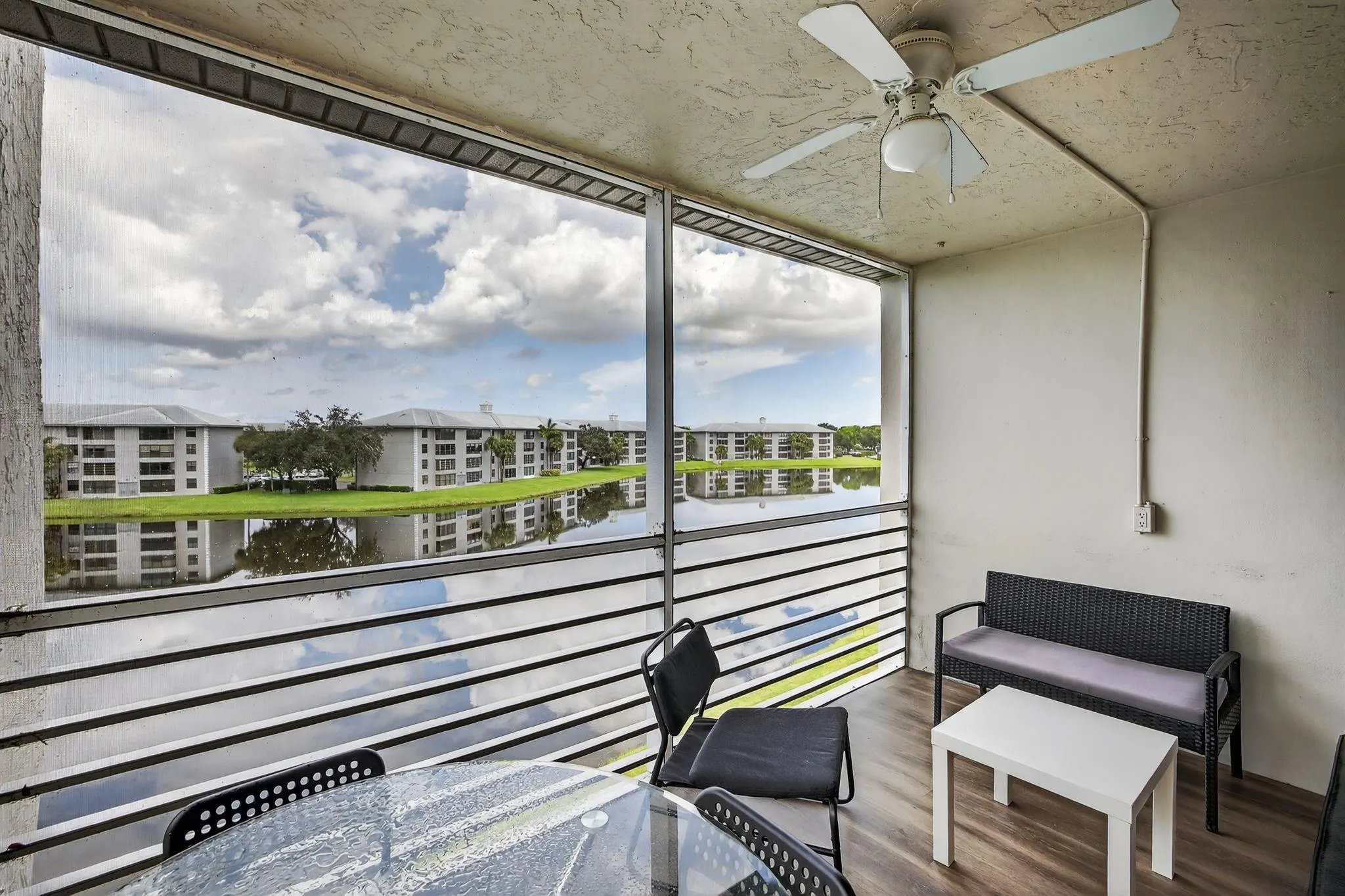 9440 Poinciana Pl, #401