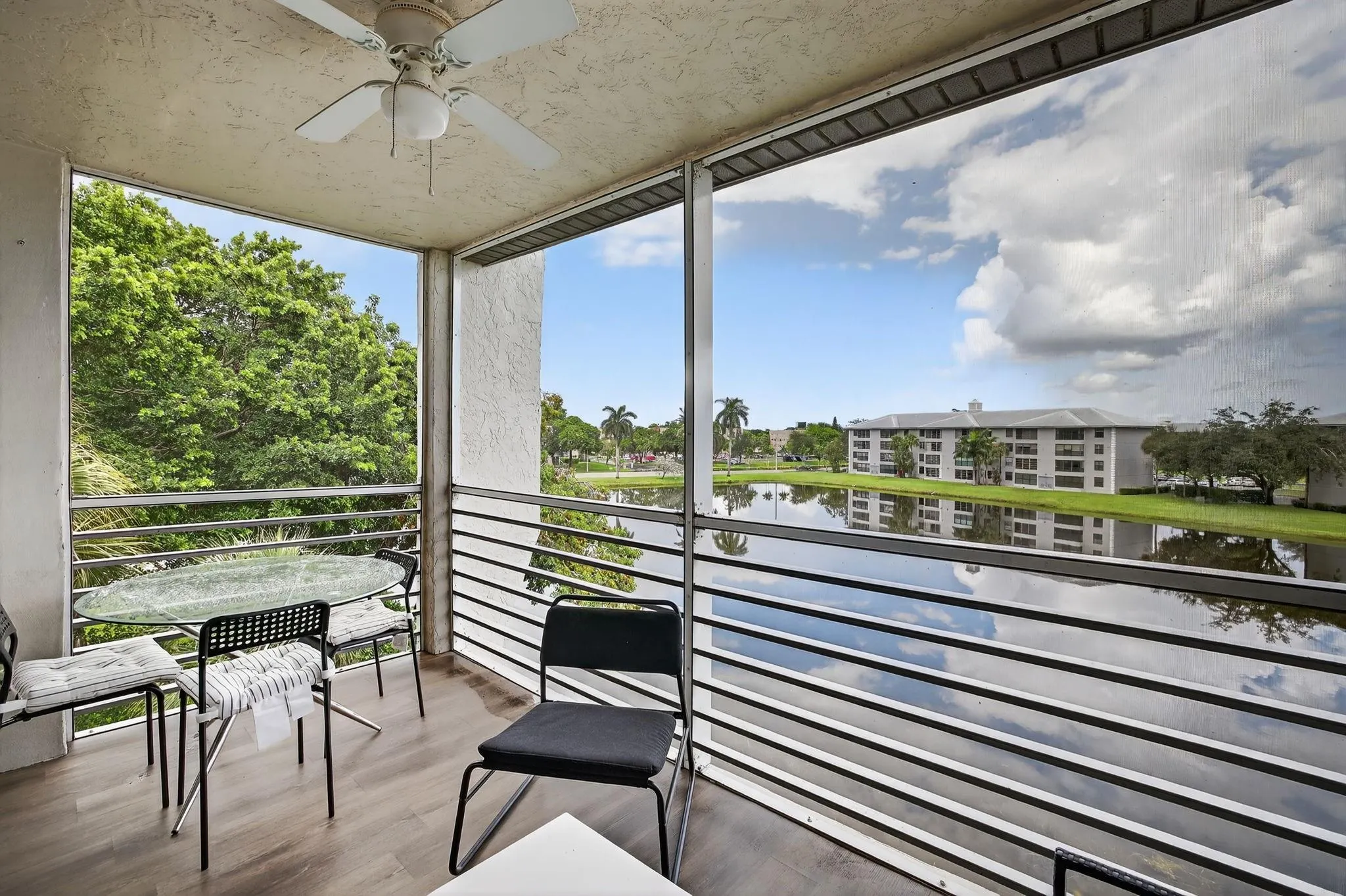 9440 Poinciana Pl, #401