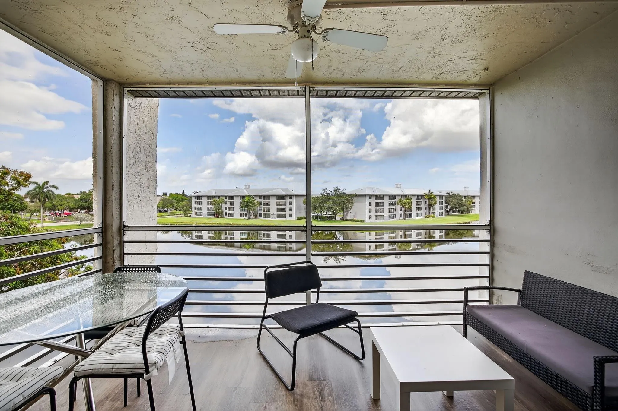 9440 Poinciana Pl, #401