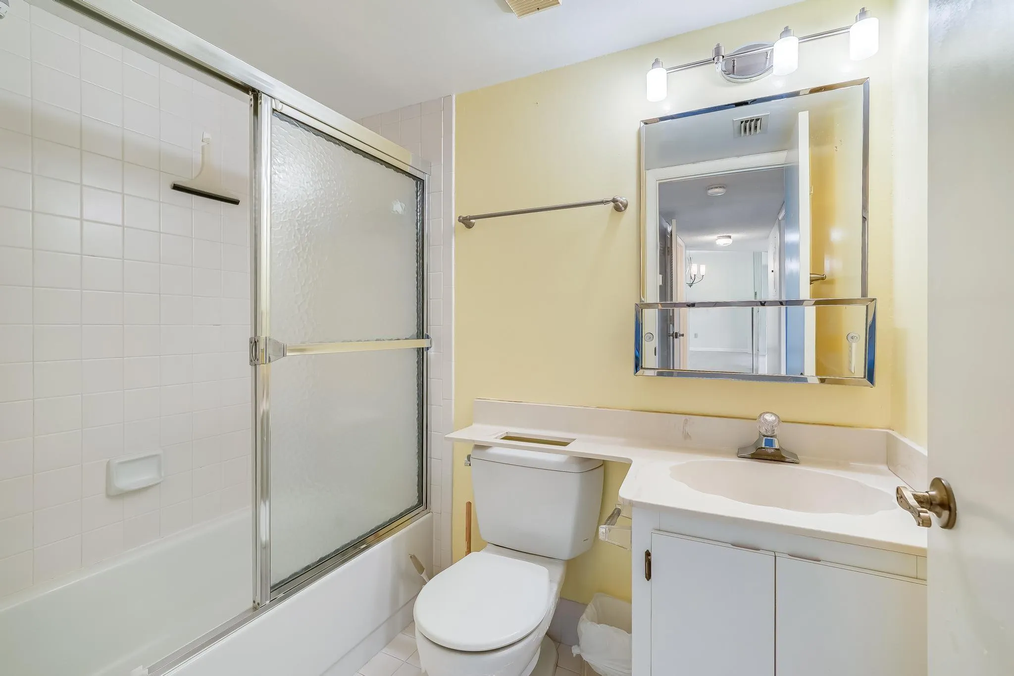 4955 E Sabal Palm Blvd, #104