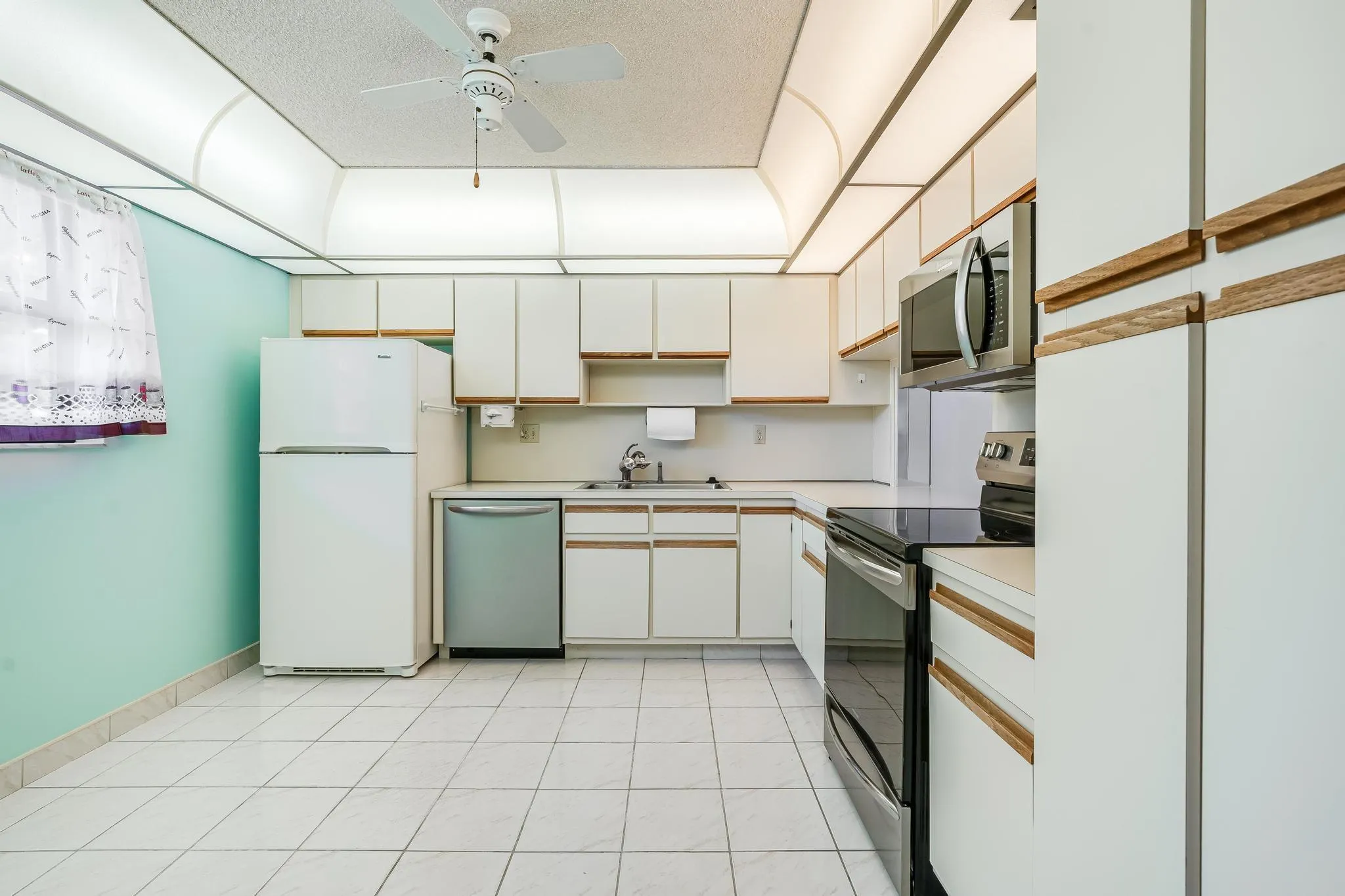 4955 E Sabal Palm Blvd, #104