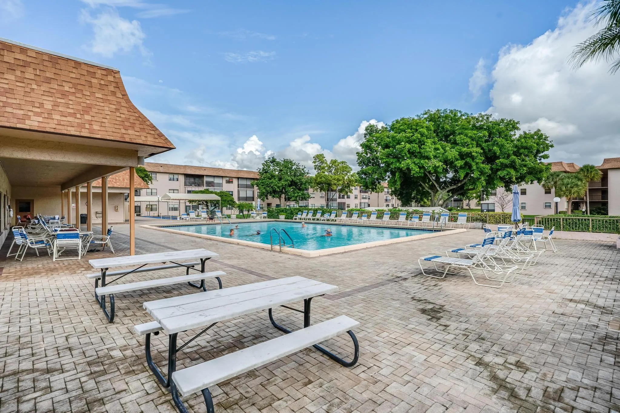 4955 E Sabal Palm Blvd, #104