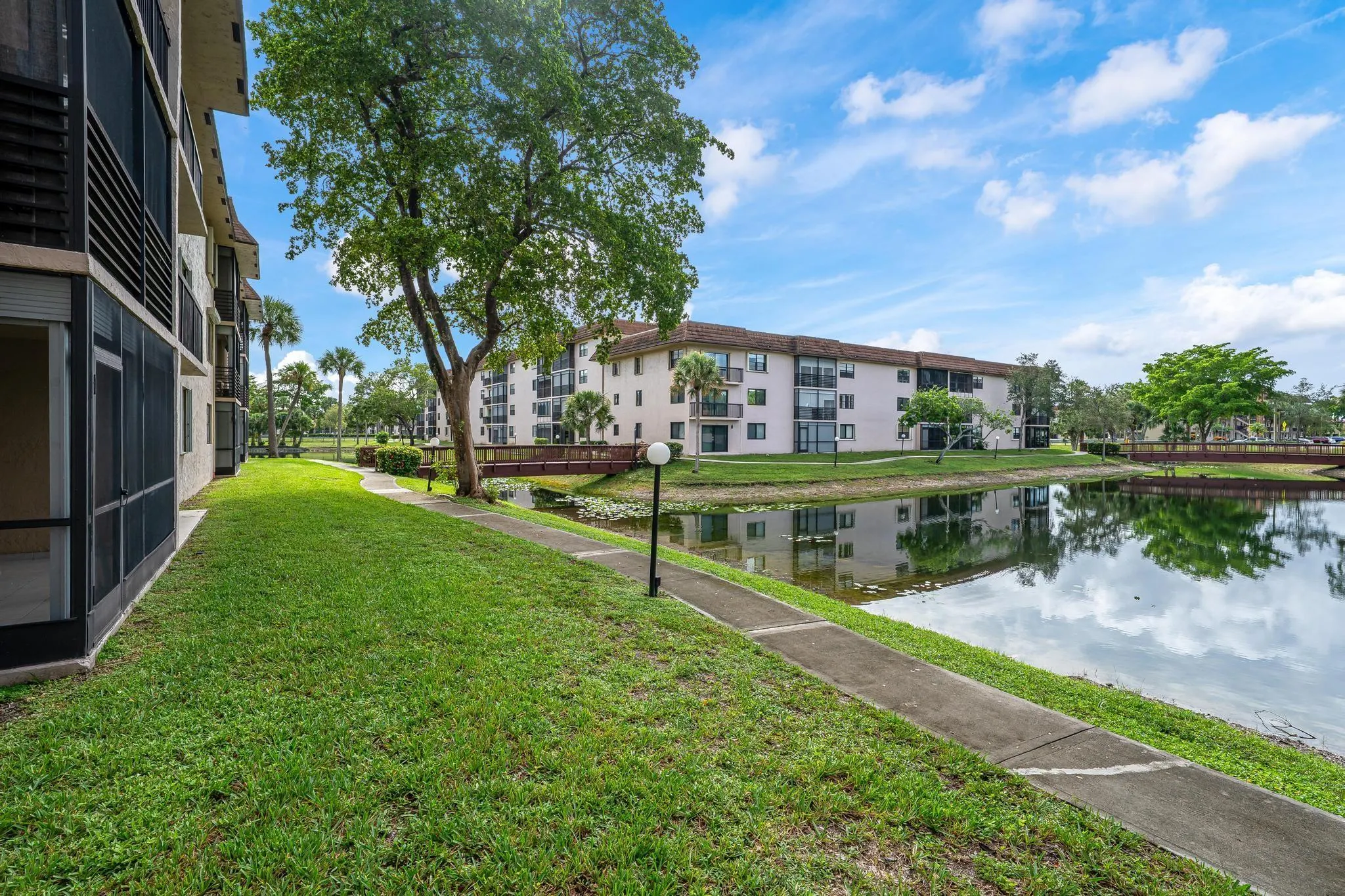 4955 E Sabal Palm Blvd, #104
