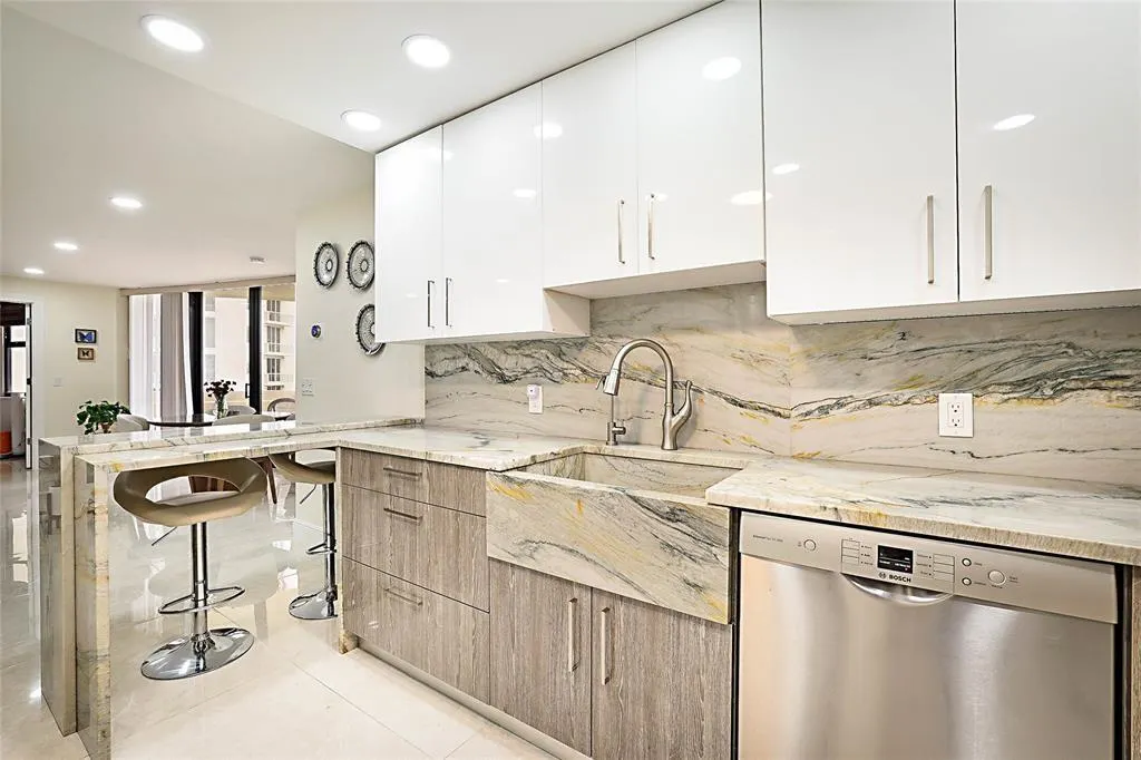2800 N Ocean Dr, #B-9A