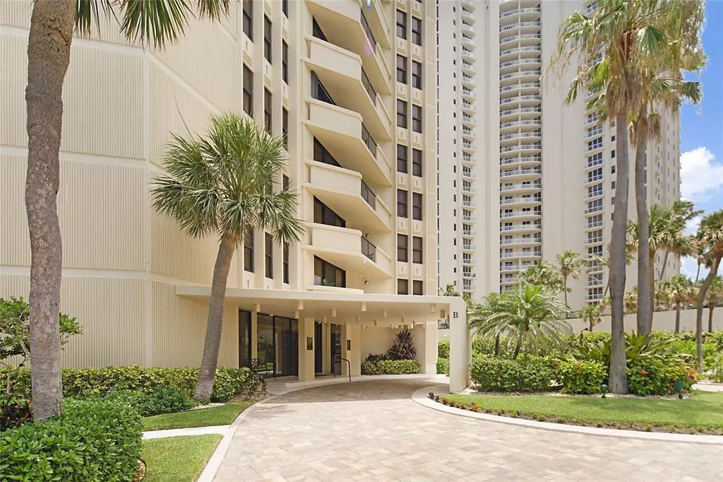2800 N Ocean Dr, #B-9A
