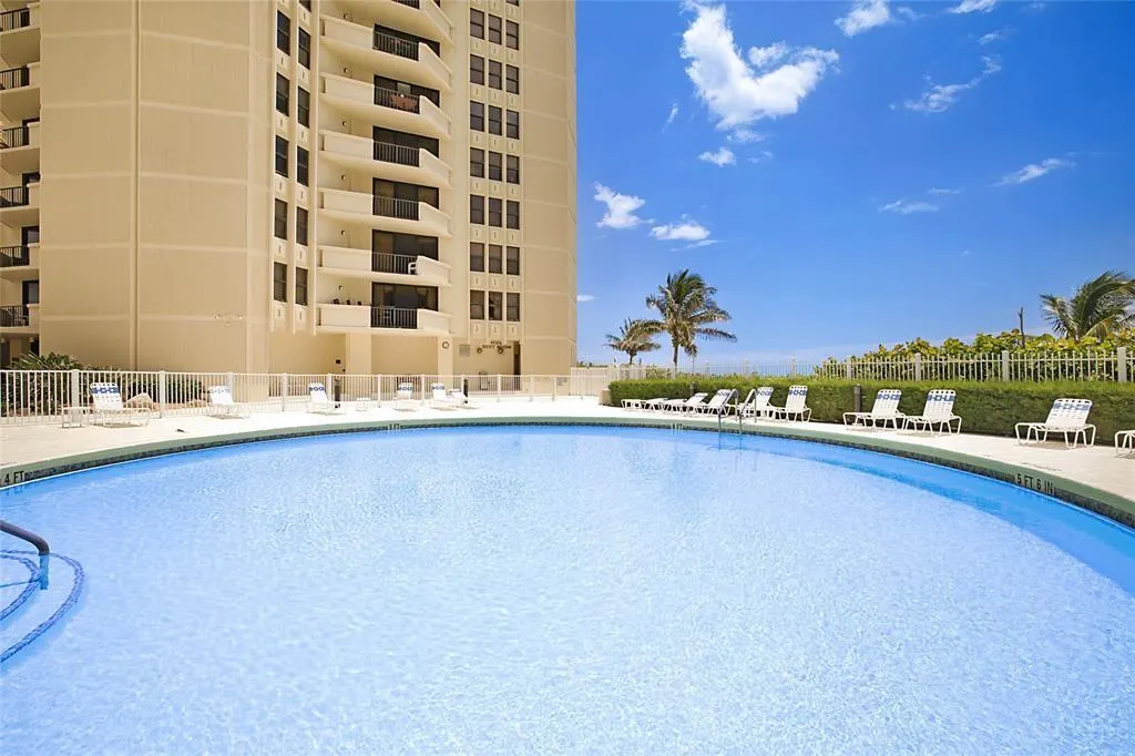 2800 N Ocean Dr, #B-9A